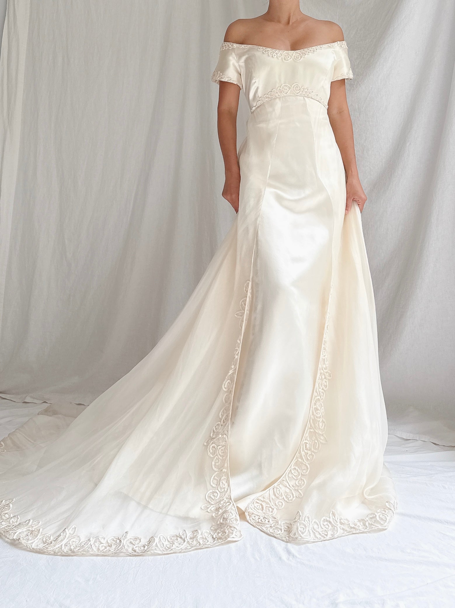 1990s Reem Acra Silk Organza and Charmeuse Gown - S/M 6