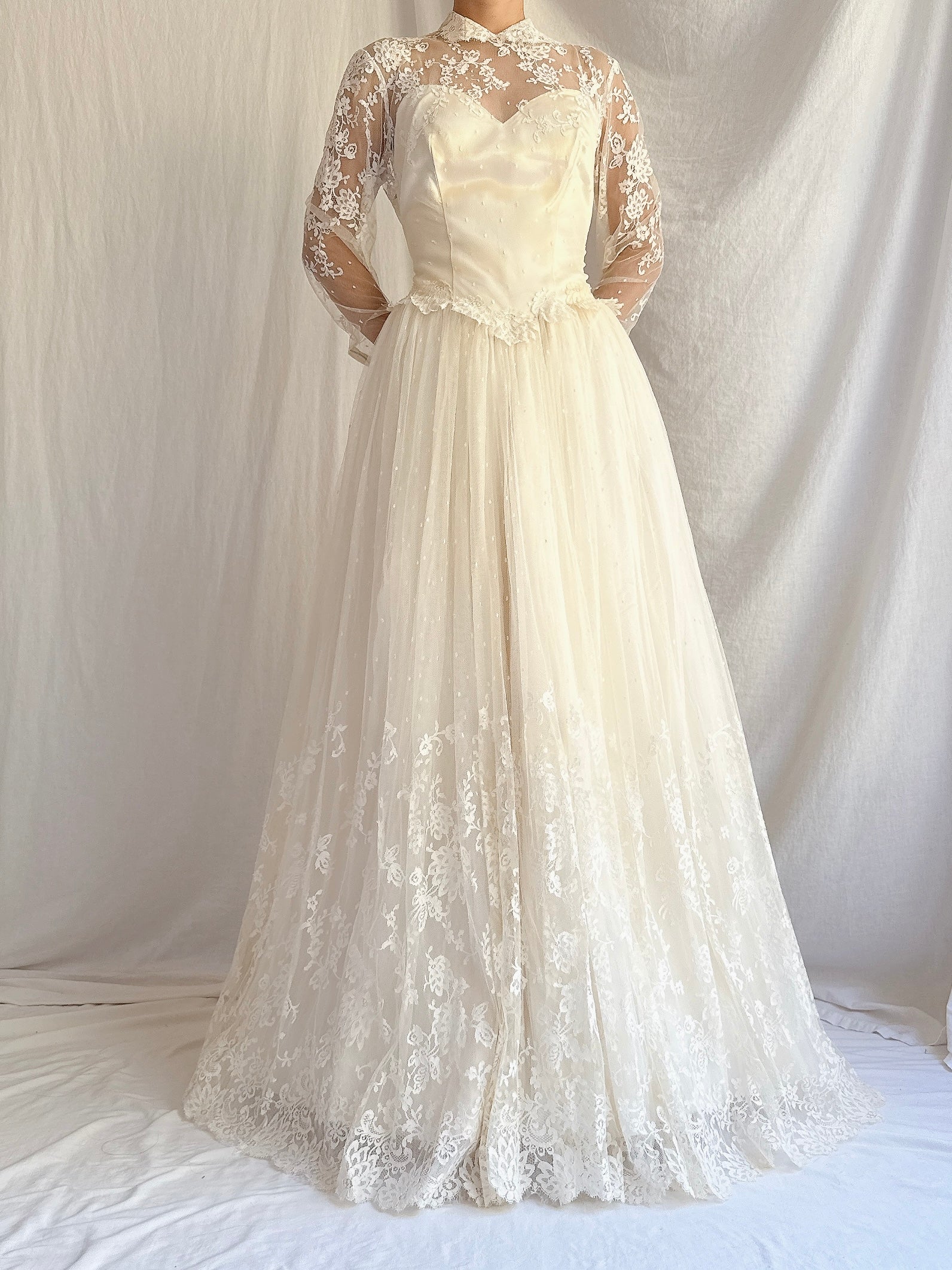 Vintage Silk Lace Gown - Size XS/S