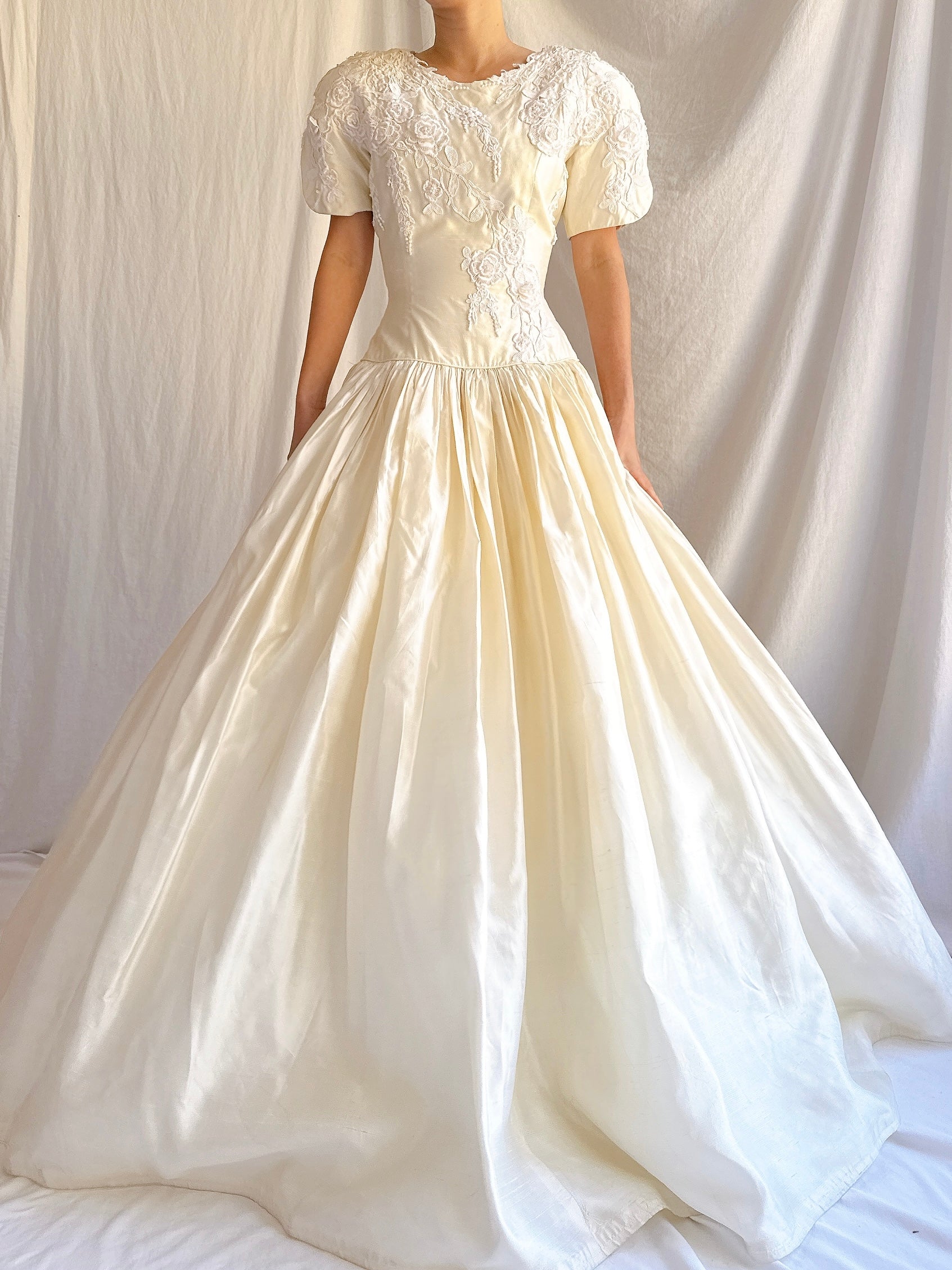 lazaro long sleeve wedding dress Lazaro Long Sleeve Wedding Dress Lazaro Would You Wear A Wedding Gown With Long Sleeves