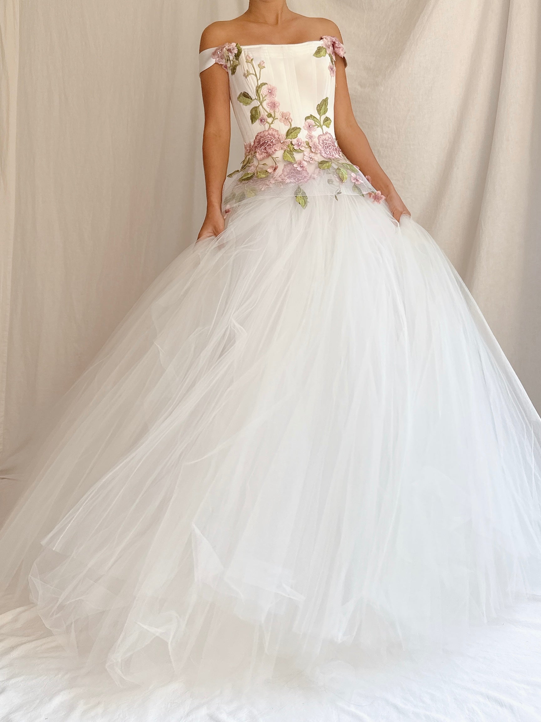 00 Juan Carlos Pinera Tulle Bustier Gown - XXS/00