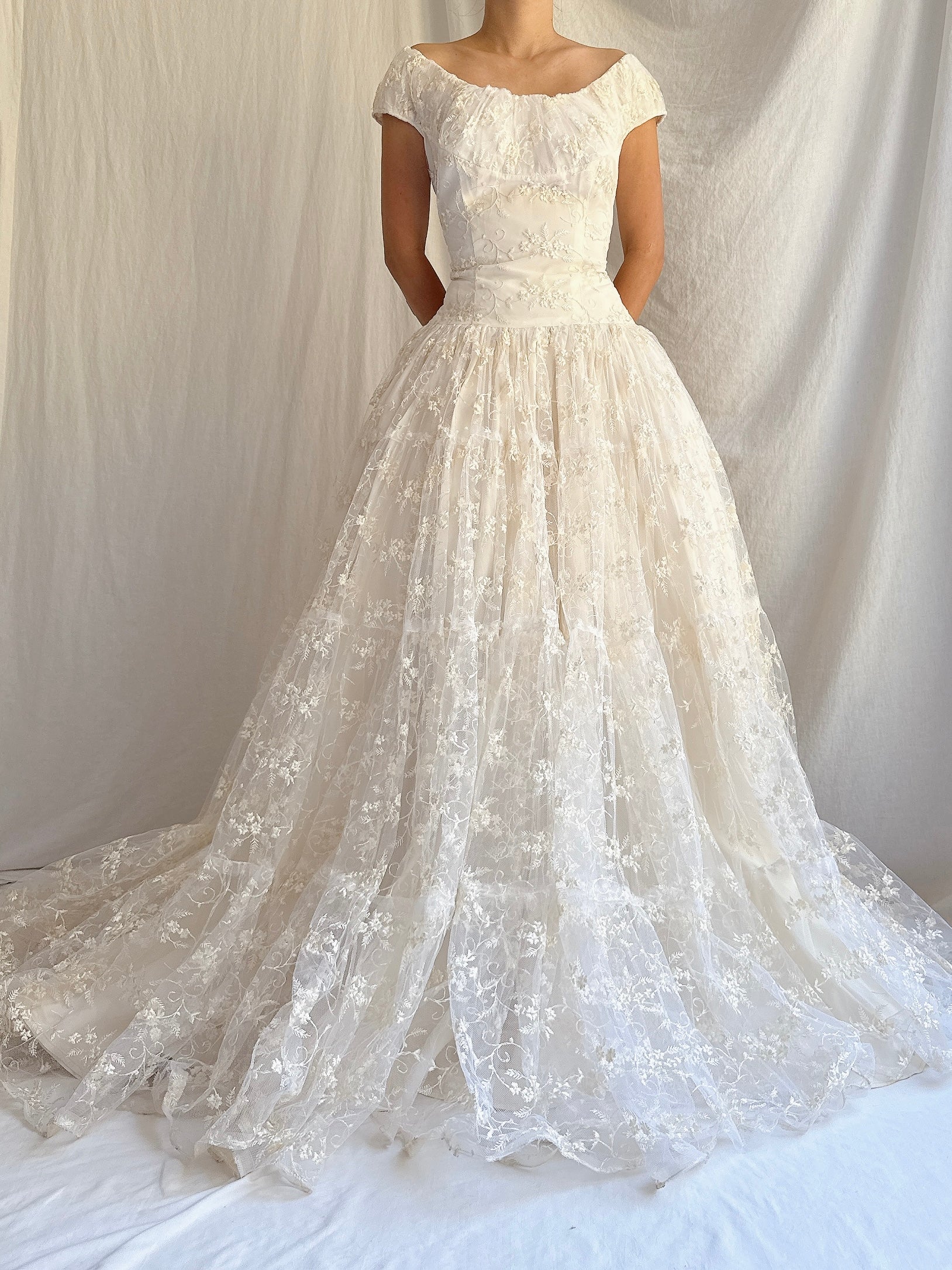 1950s Embroidered Lace Dress - S