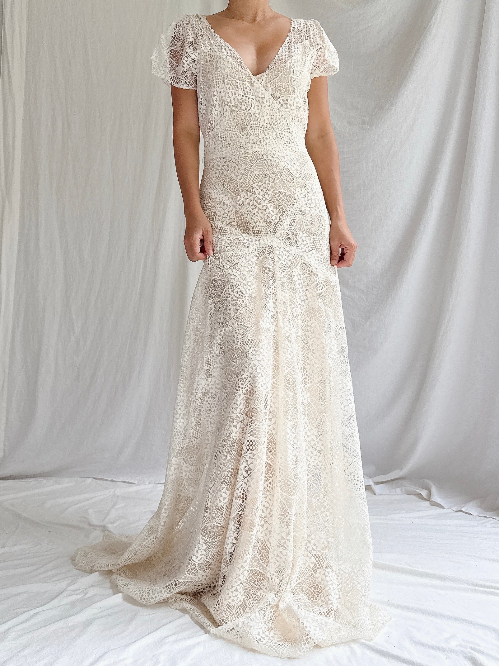 00 Monique Llhuilier Lace & Silk Gown - XS/2/4