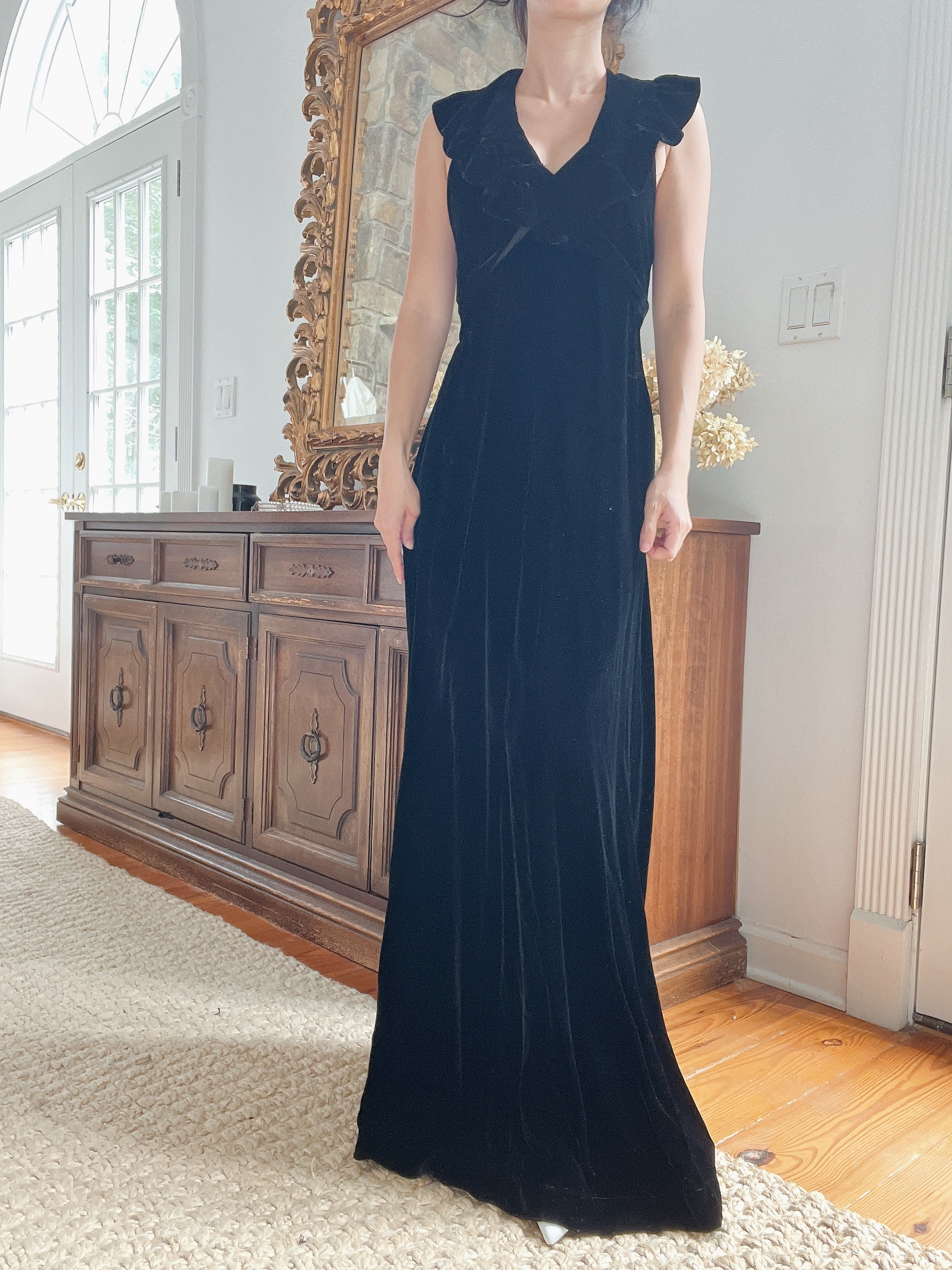 1940s Black Velvet Gown - XXS