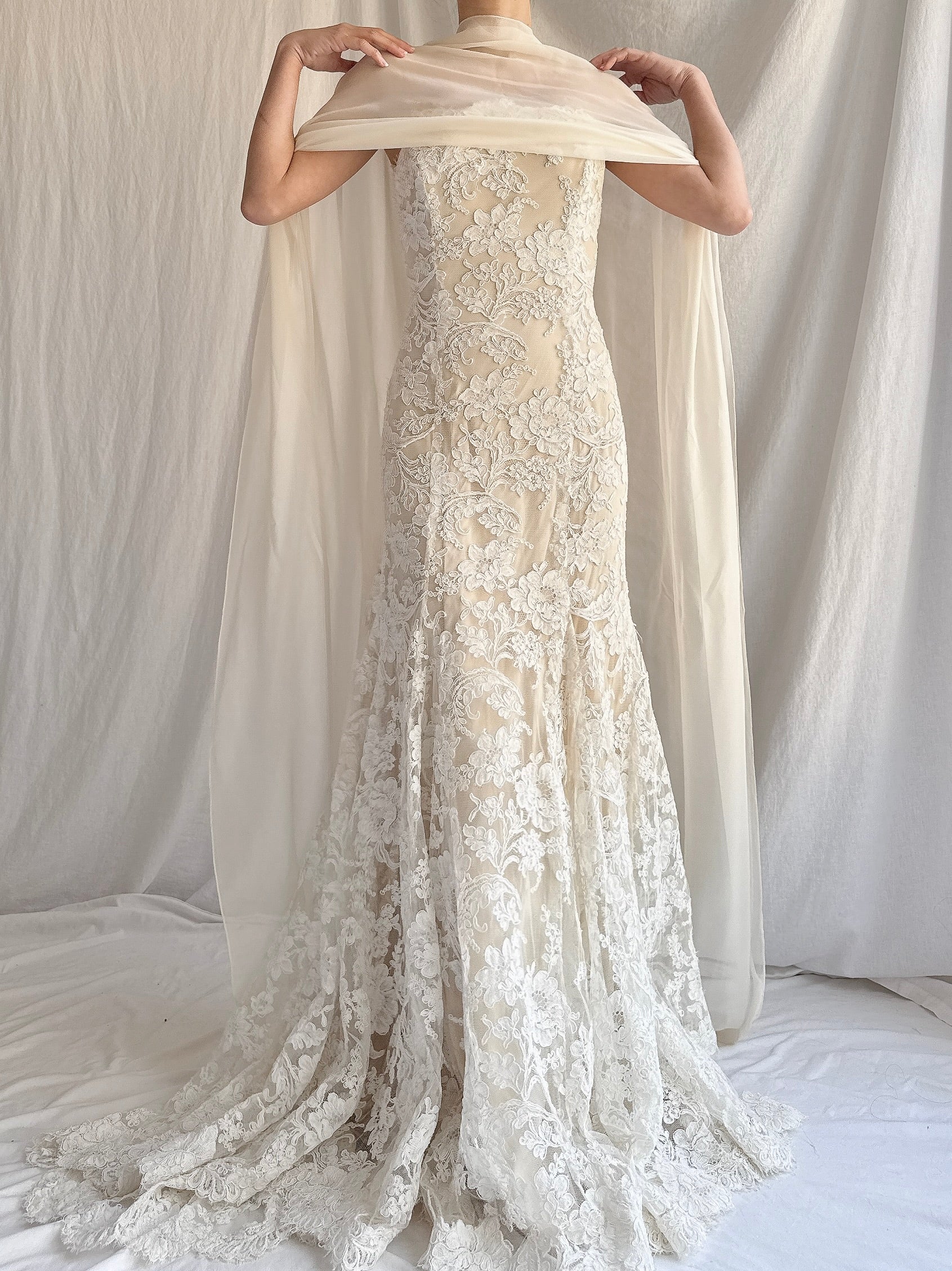 Vintage Monique Llhuilier Lace/Silk Gown - S/6