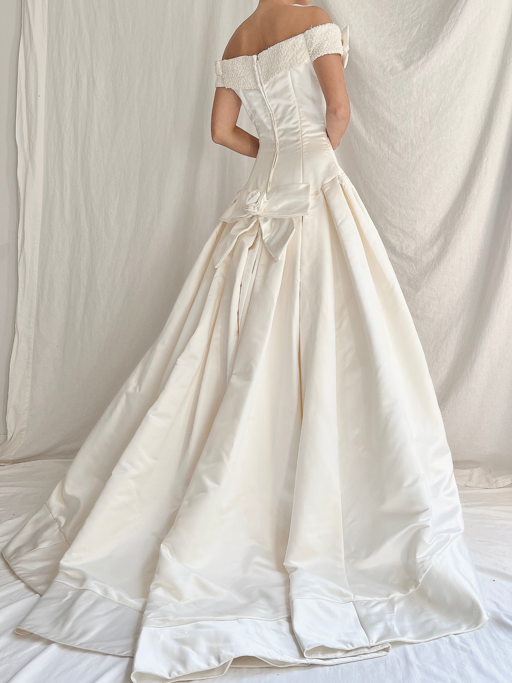 2000s Demetrios Satin Off-the-Shoulder Gown XS/2-4