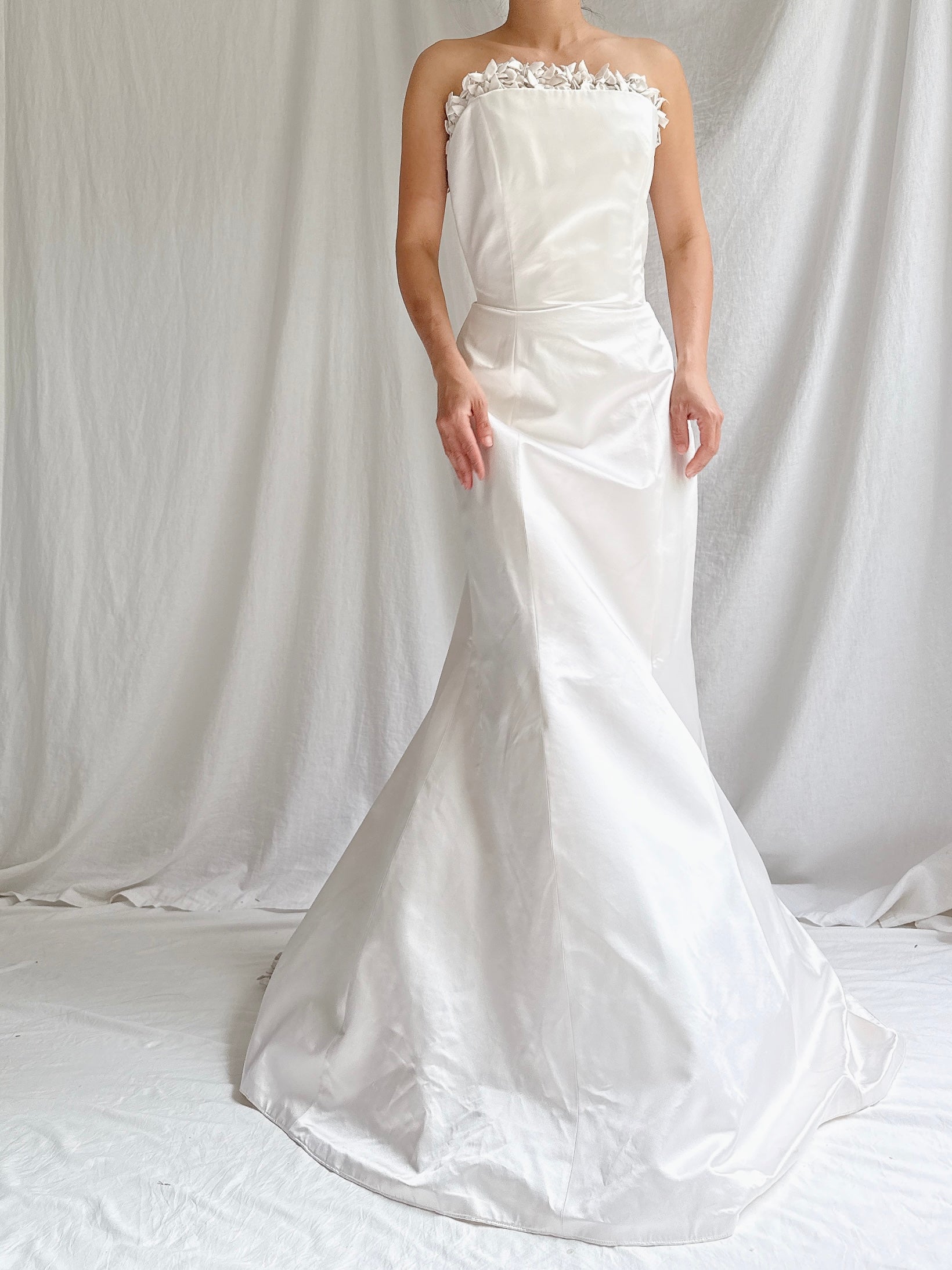 00 Maria Alexander Couture Silk Gown with Embellished Bows - S/6