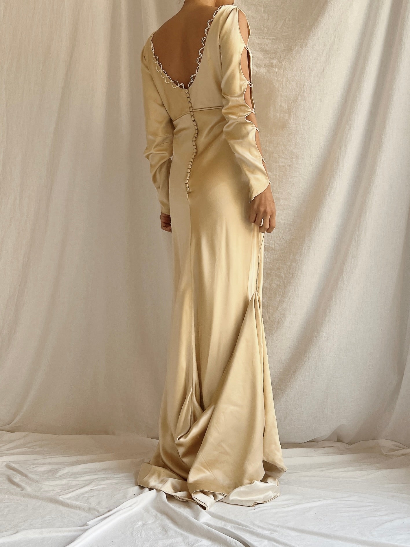 Vintage Gold/Champagne Silk Gown with Veil - S/M