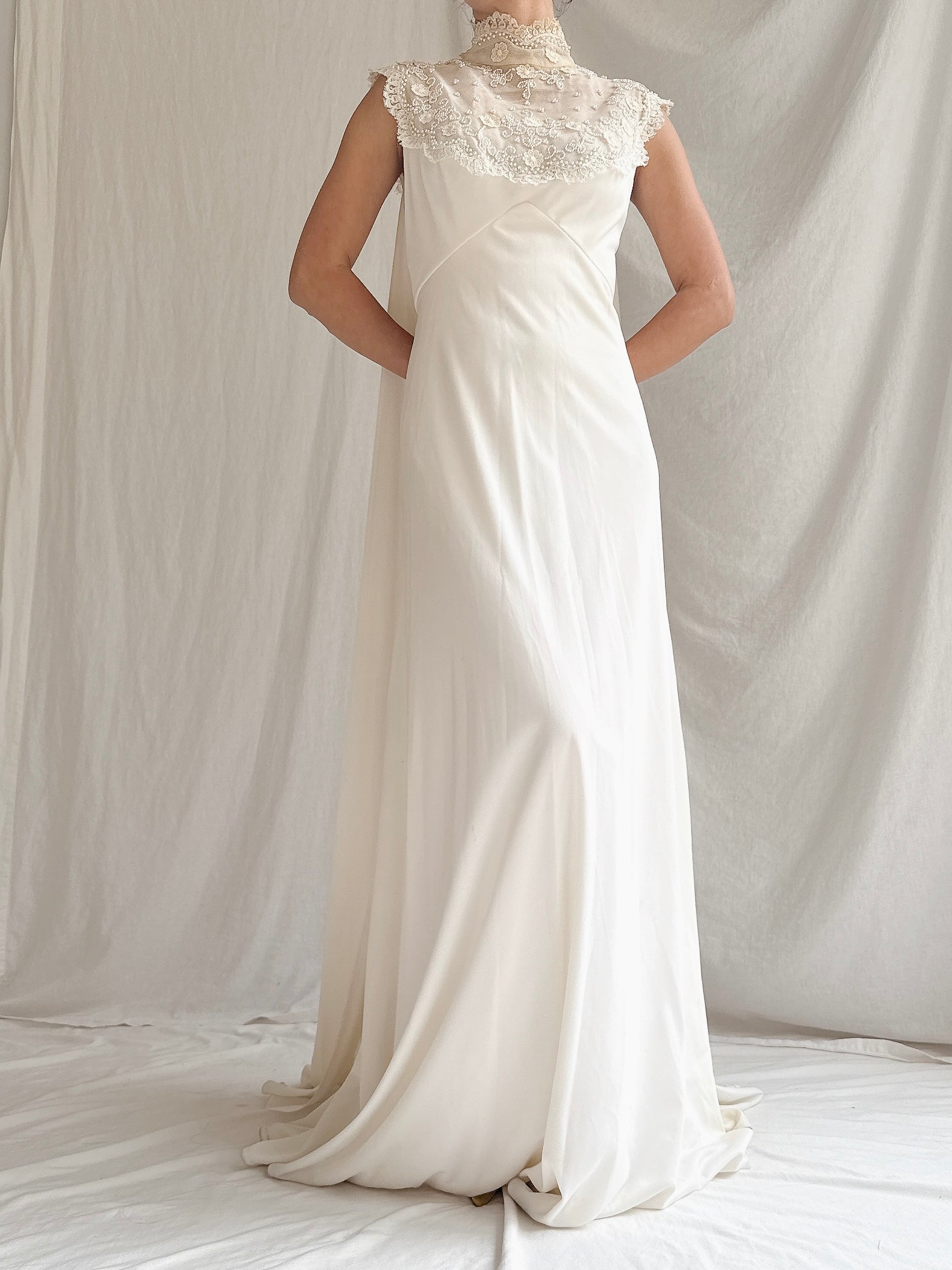 “RESERVED- DO NOT BUY” 1960s Jersey High Neck Gown - S/M