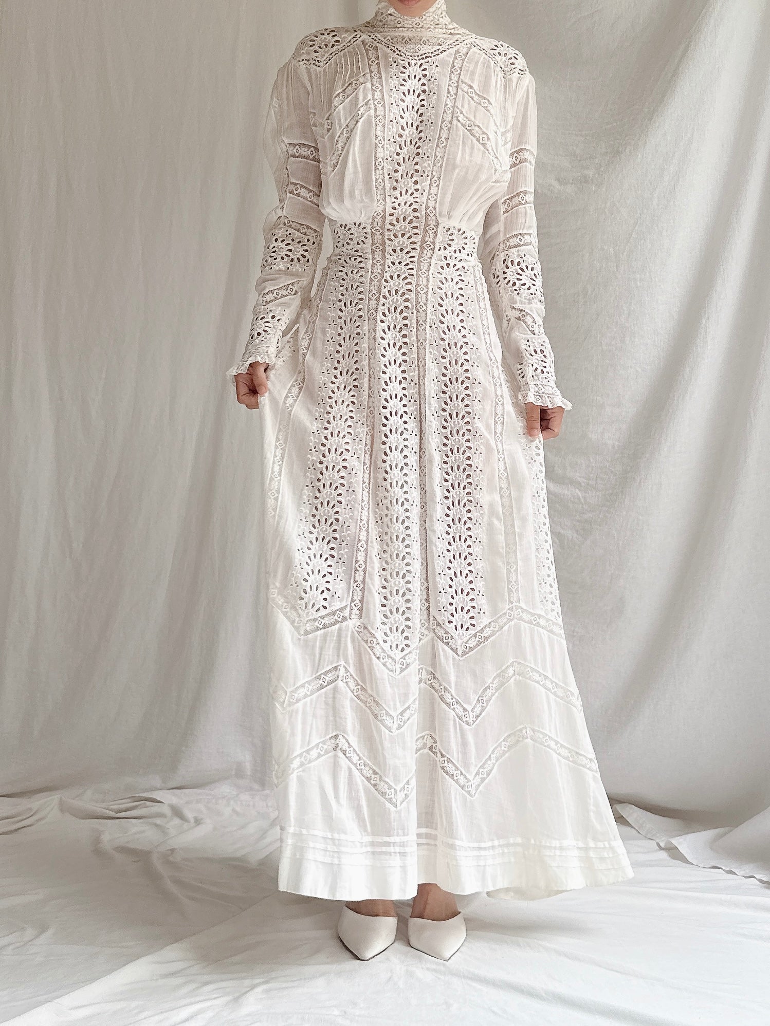 Victorian Cotton and Lace Dress - XS