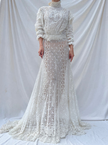 Antique Lace Gown - XS