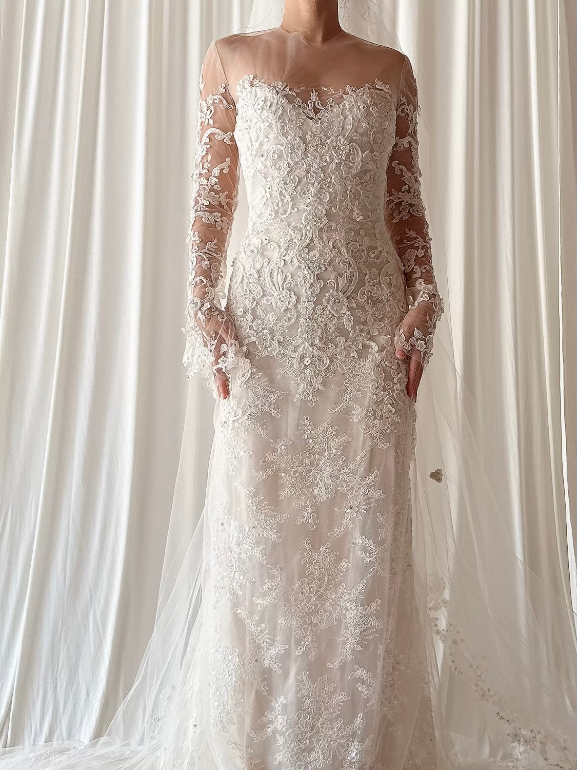00 Reem Acra Lace Tulle Gown with Veil - XS