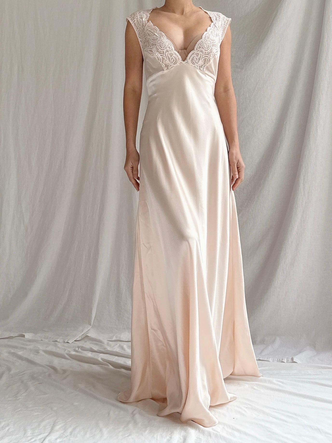 Vintage Scaasi Satin Slip - M