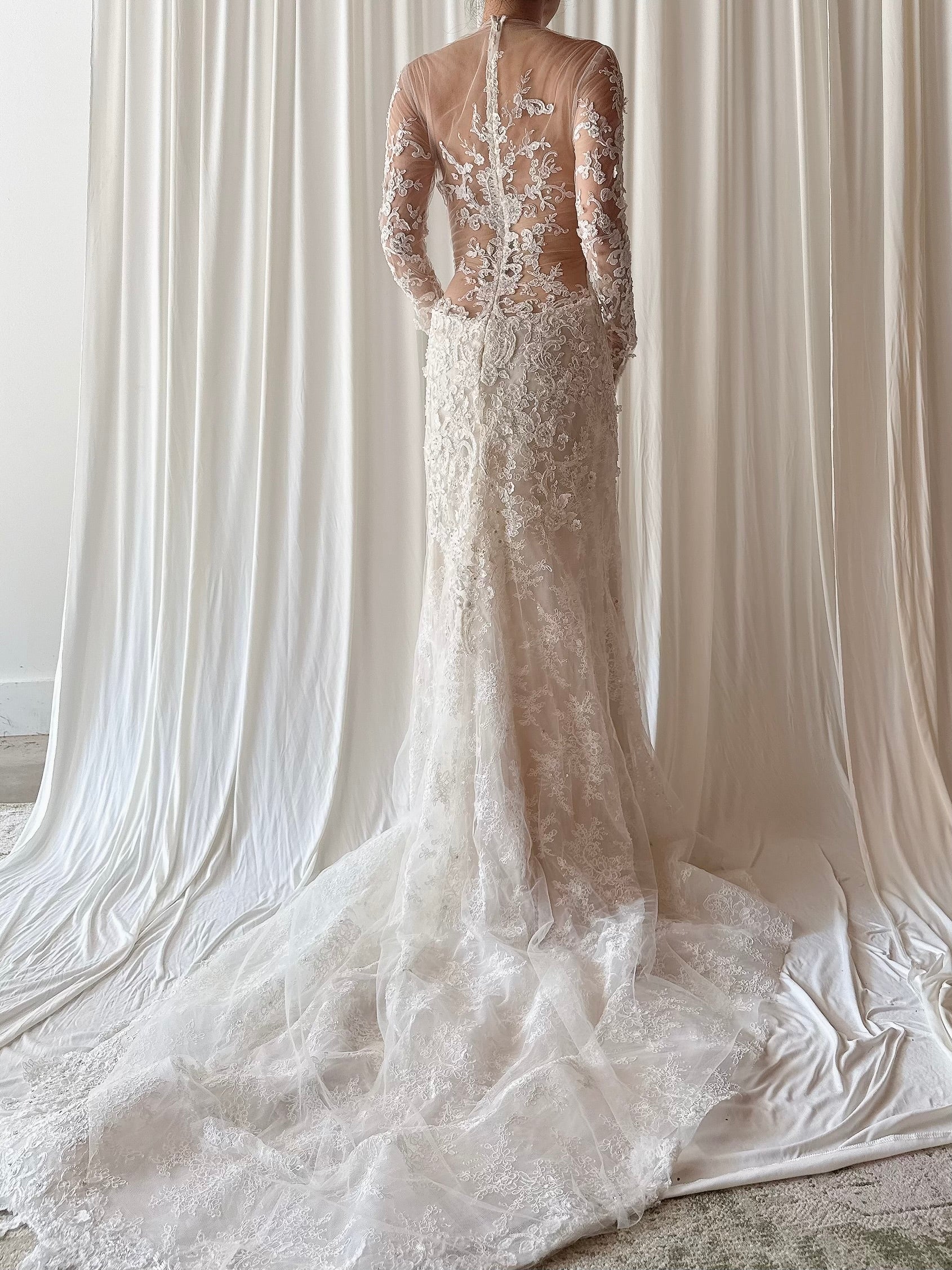 00 Reem Acra Lace Tulle Gown with Veil - XS