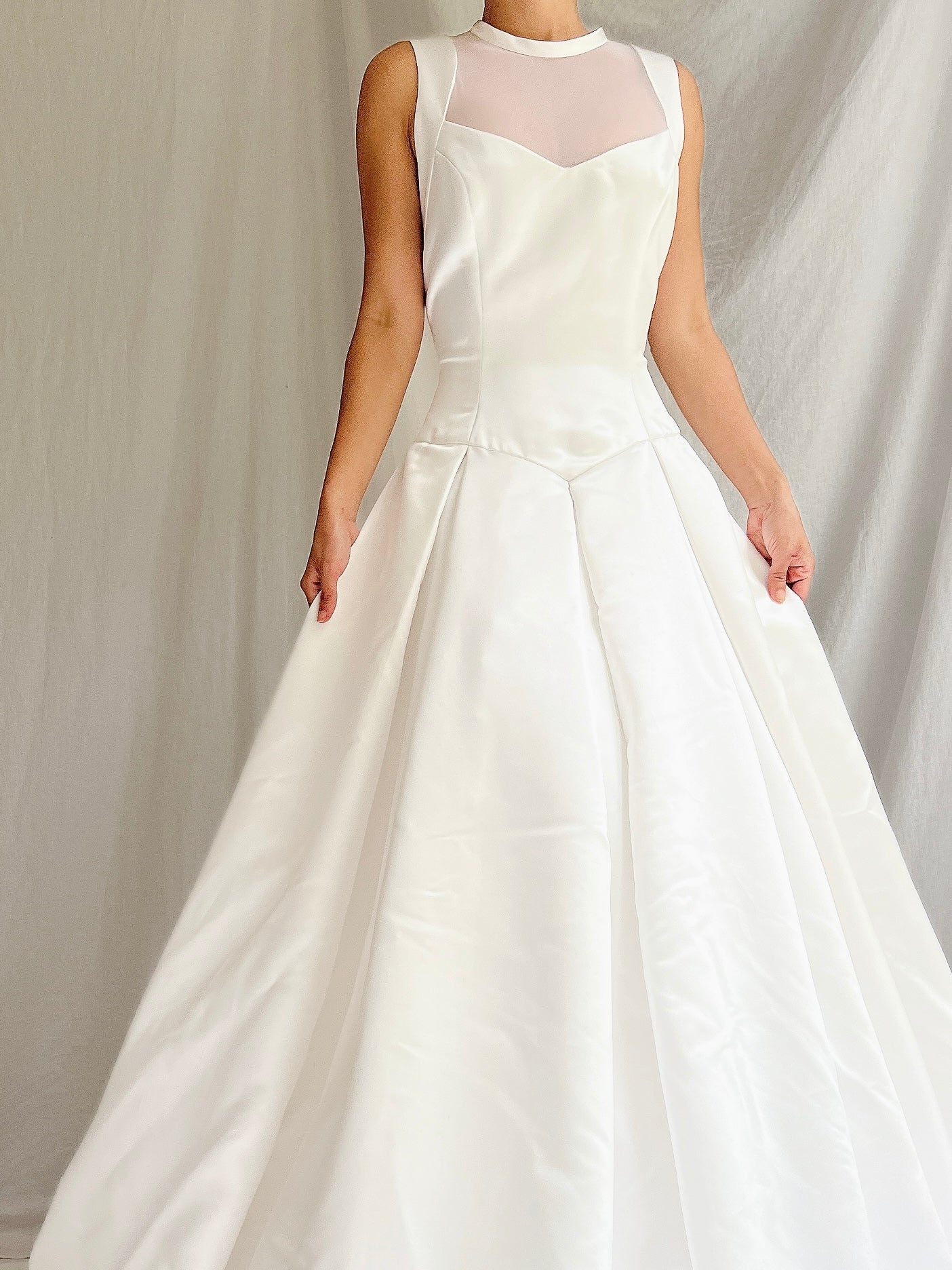 Vintage White Satin Illusion Gown - M/8