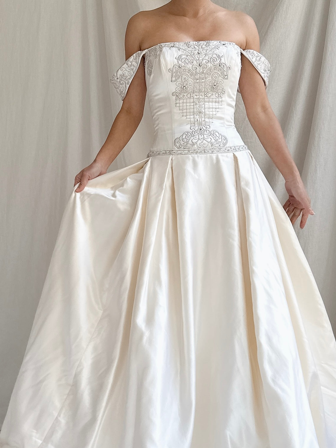 Vintage 2 Be Couture Silk Gown - Size 8