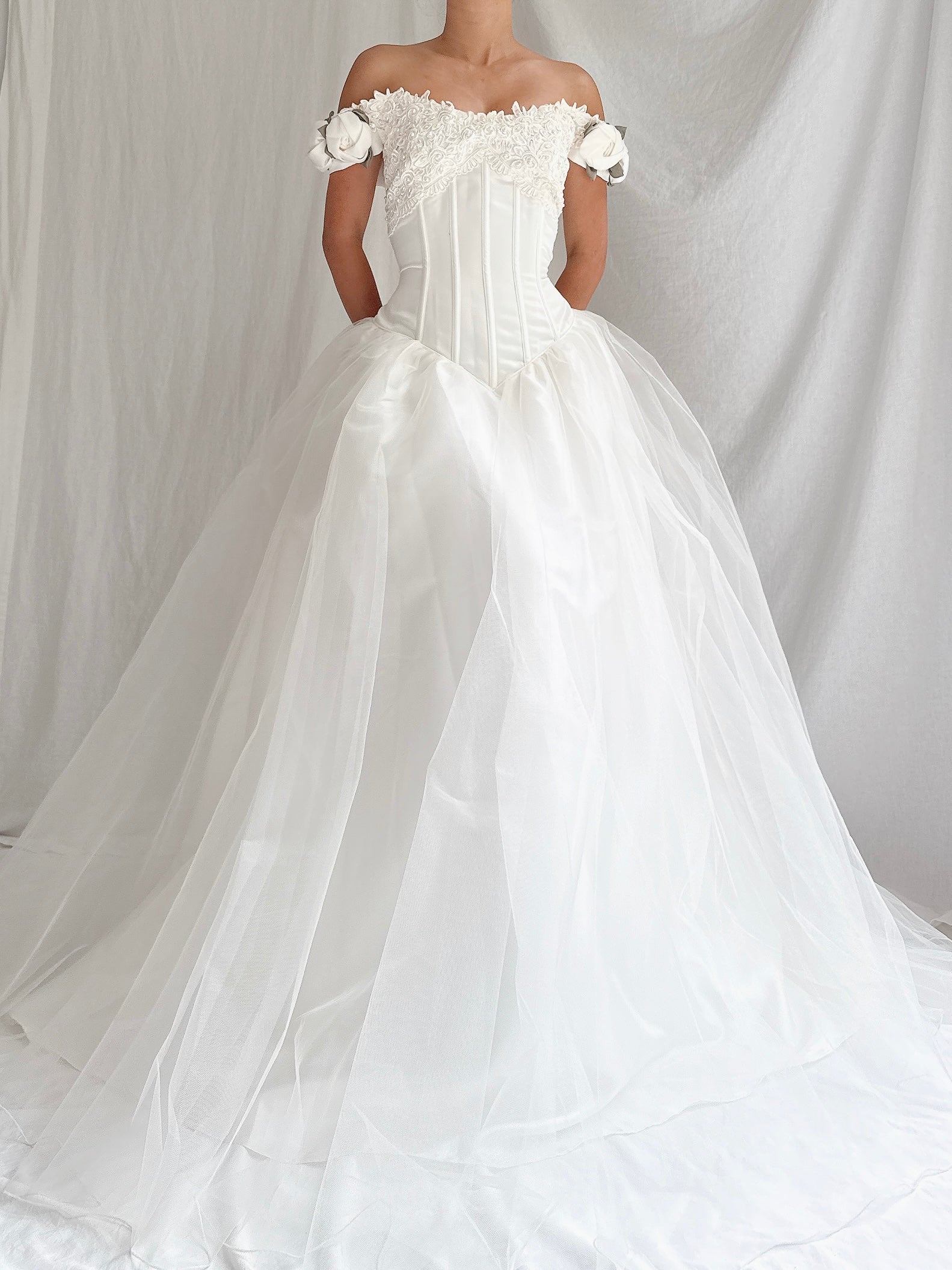 Vintage Off-the-Shoulder Rosette Dress - M/8