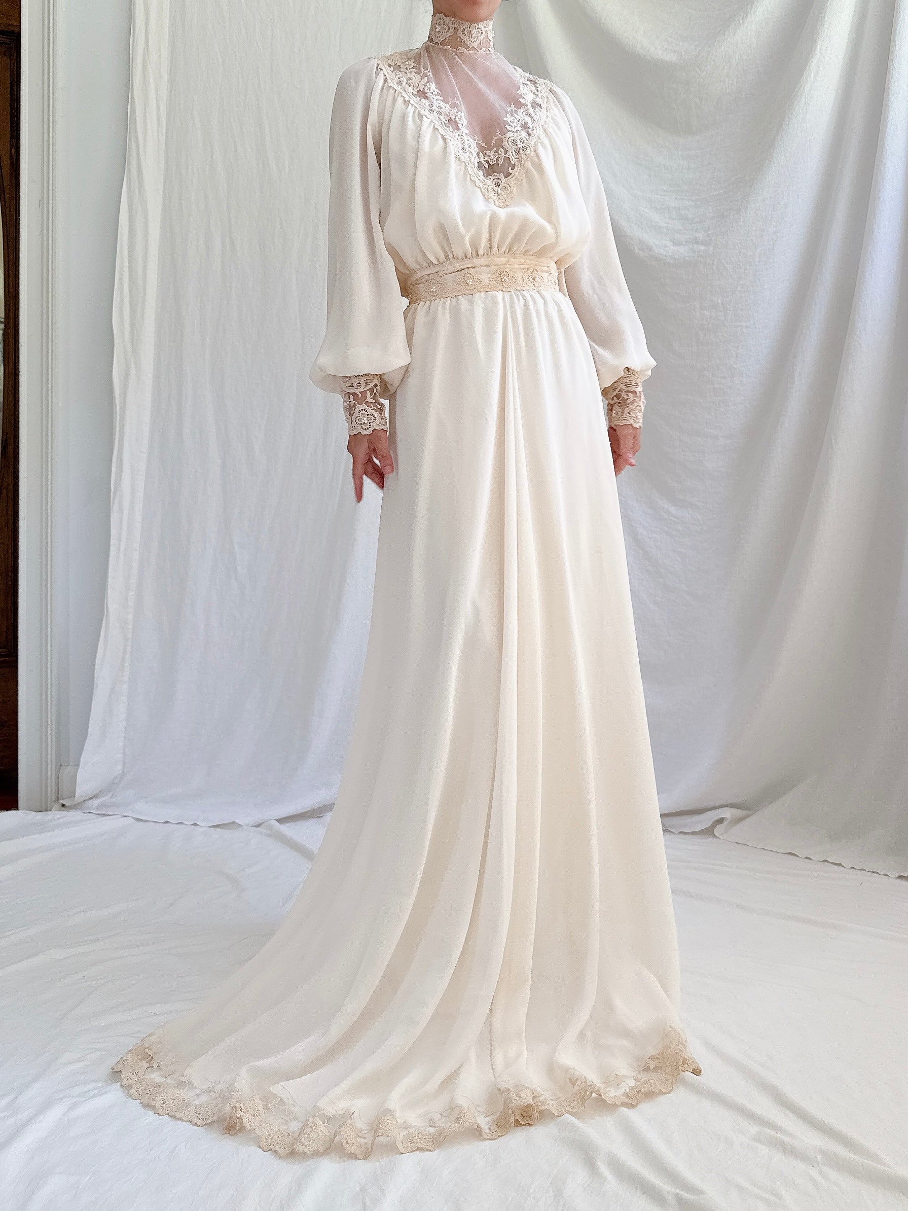 Vintage High-Neck Poet Sleeve Gown - S