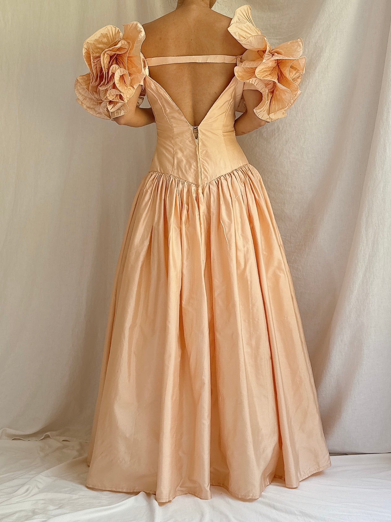 Vintage Peach Ruffled Sleeves Dress - S/M