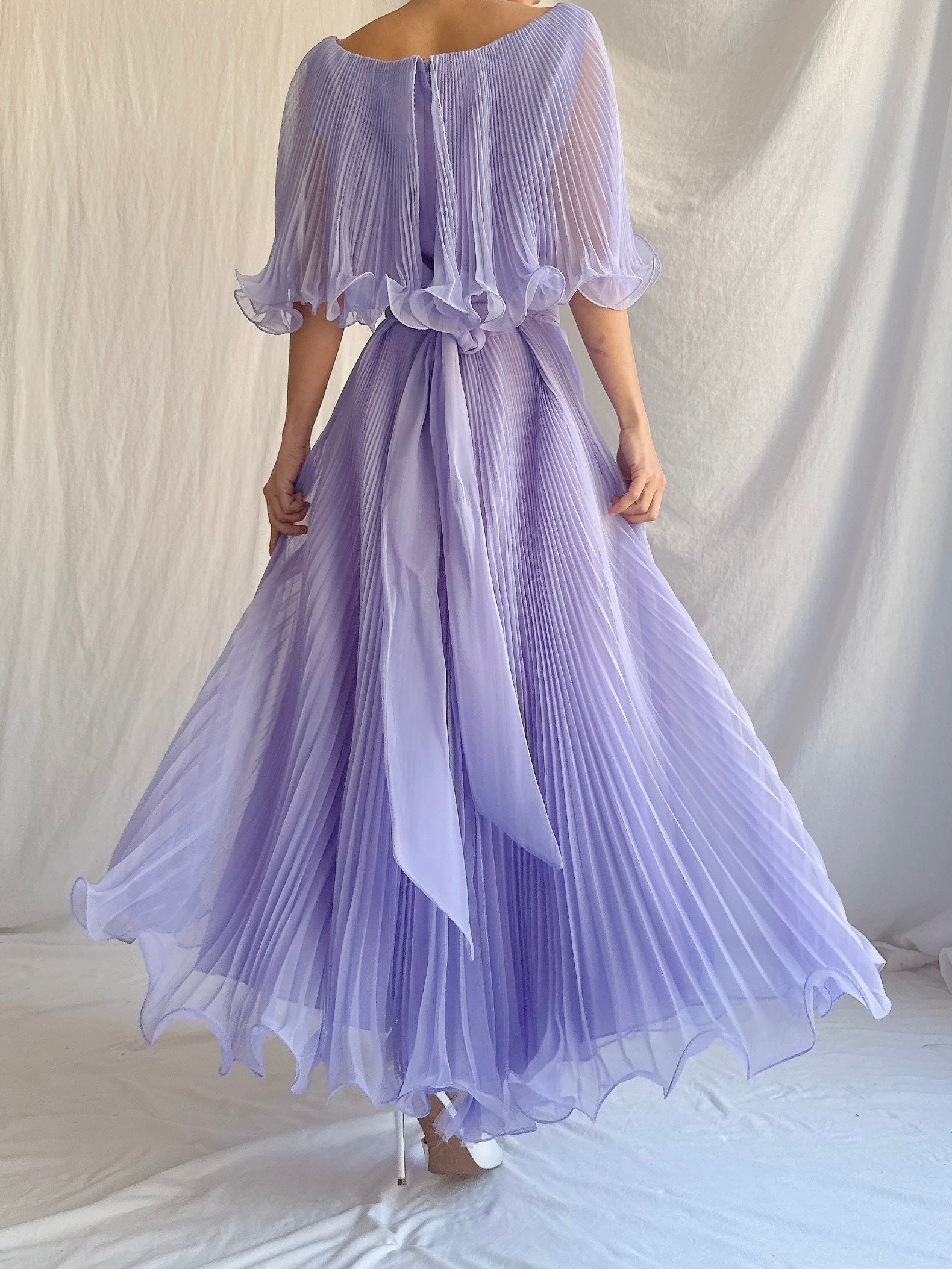 Vintage Pleated Chiffon Midi Dress - M