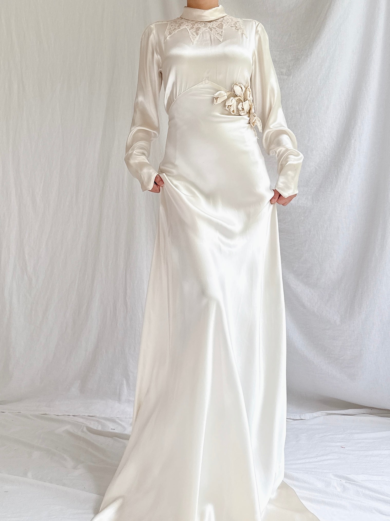 1930s Satin Slip Long Sleeve Slip Gown - S