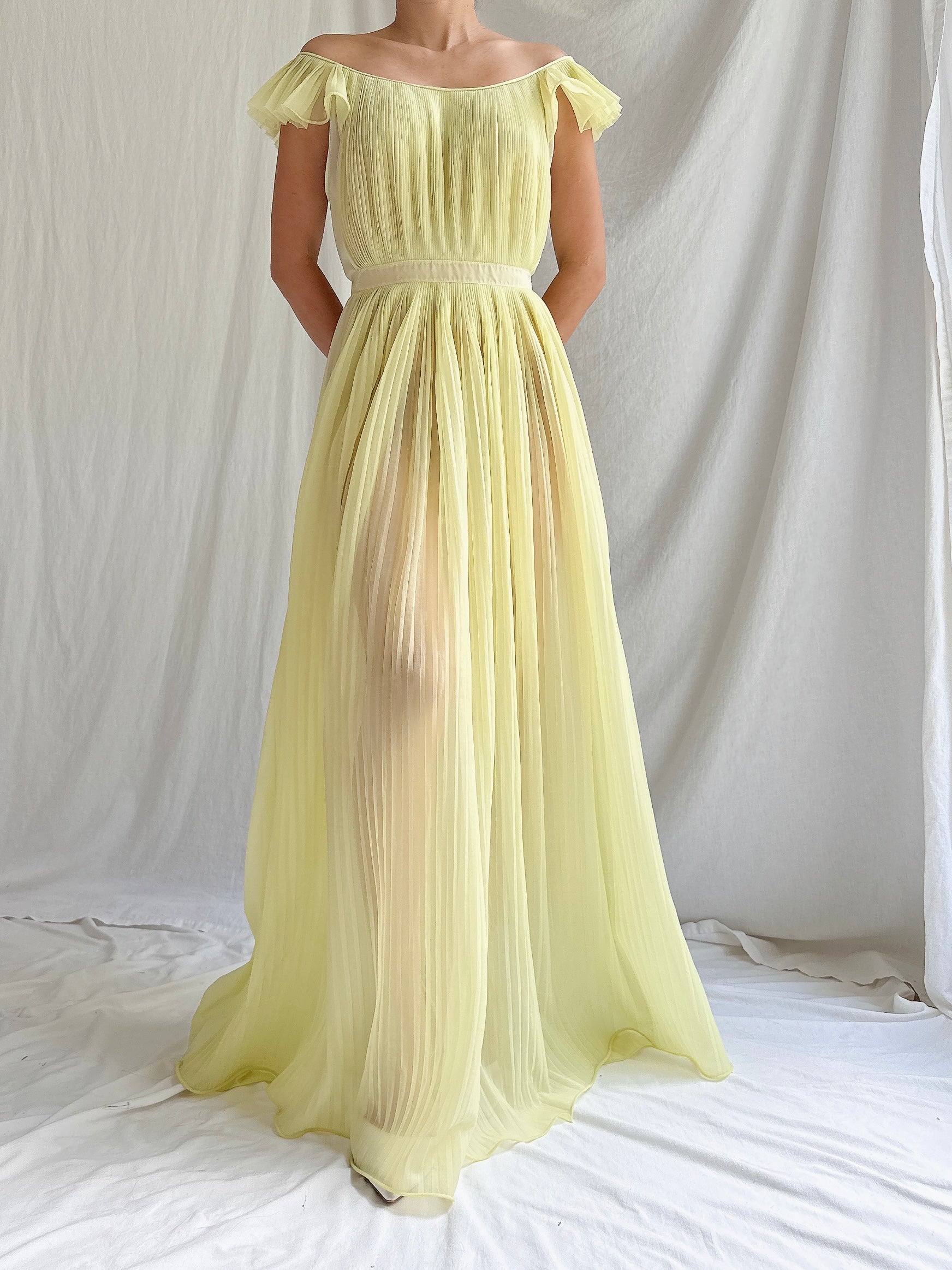 1950s Tricot Nylon Pleated Slip - S