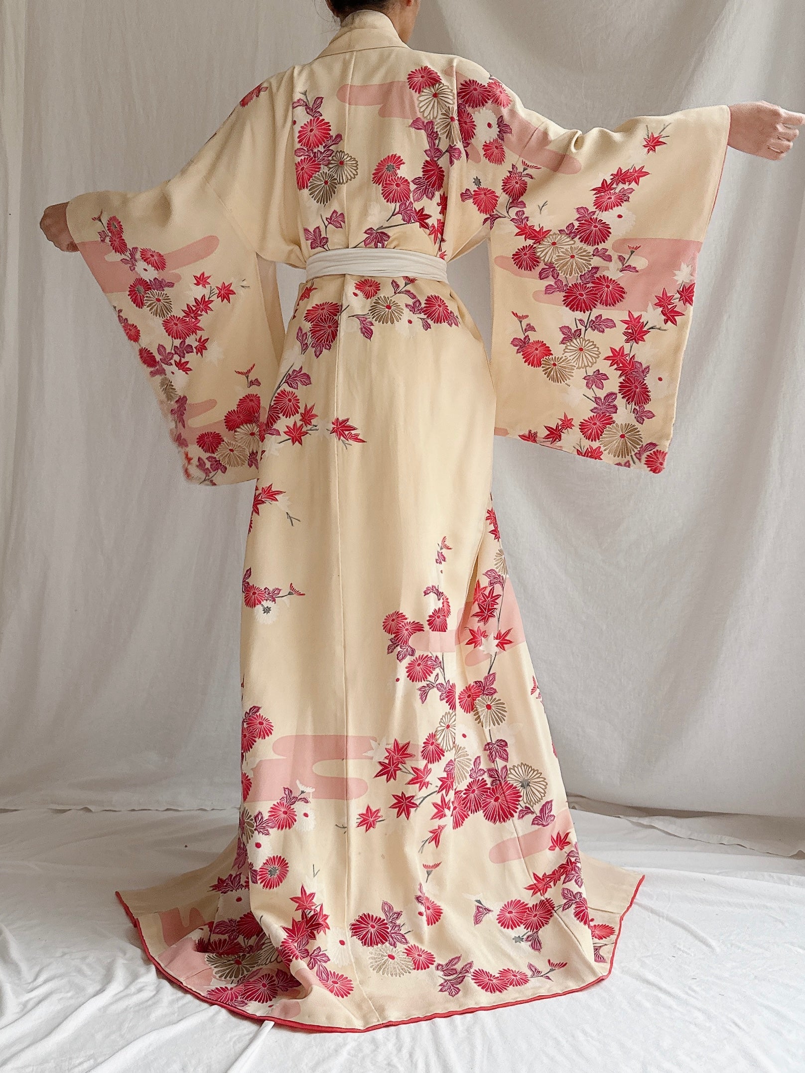 Vintage Silk Floral Kimono - OSFM