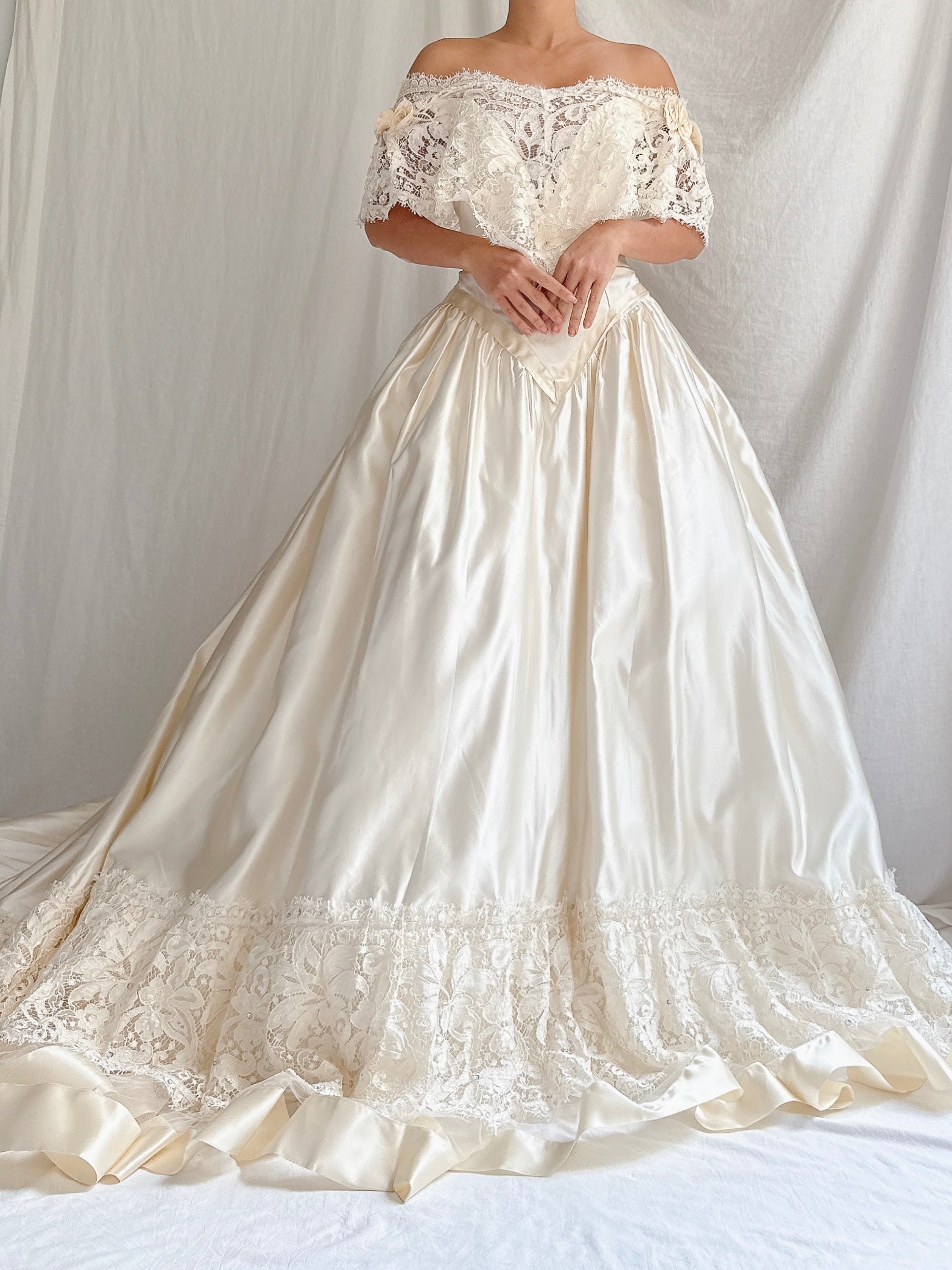 RESERVED 1980s Candlelight Satin Basque Waist Gown - M/8