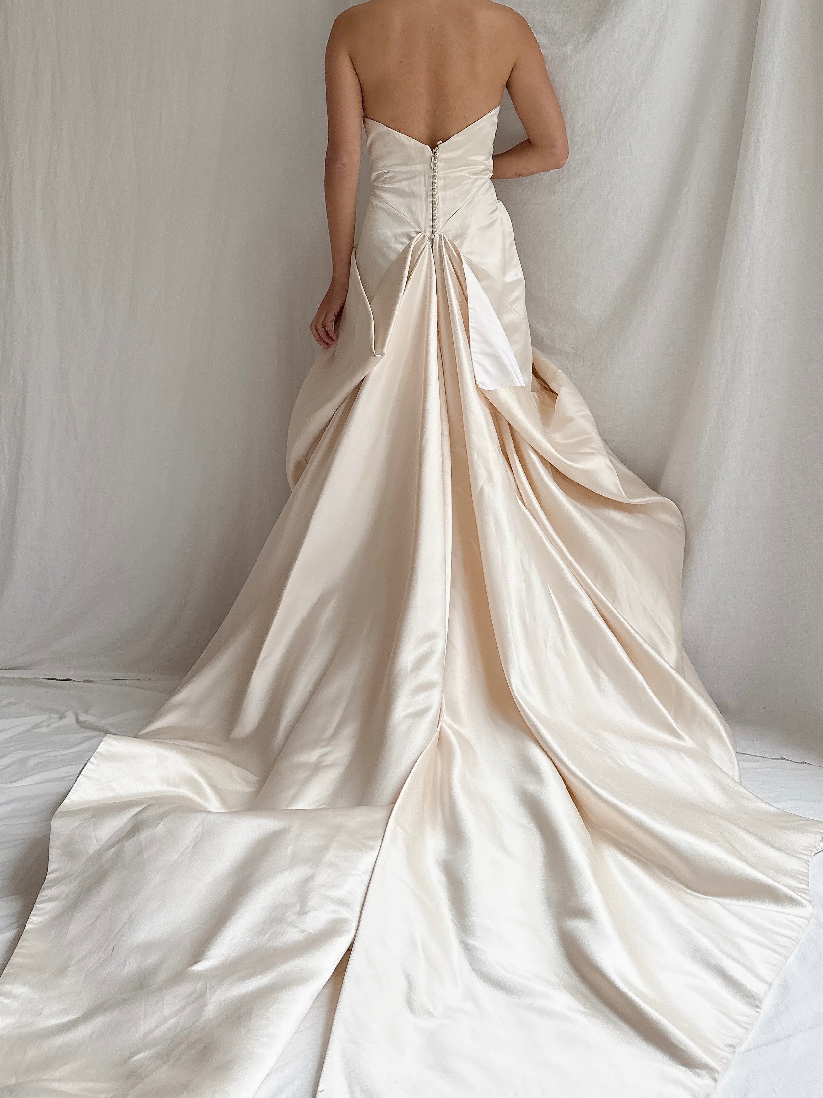 00 Anna Maier/Ulla Maija Couture Silk Draped Gown - M/8