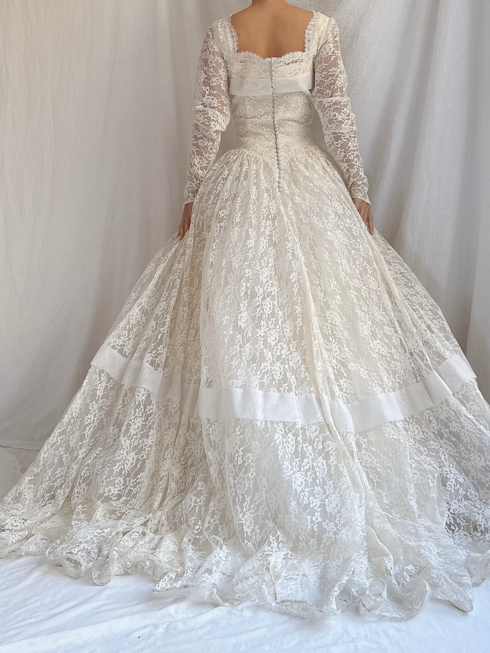 1950s Lace Long Sleeve Gown - S