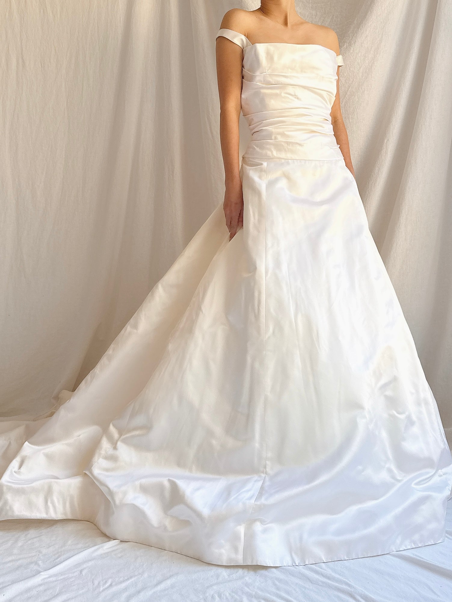 Vintage Silk Vera Wang Gown - L/US 12/14