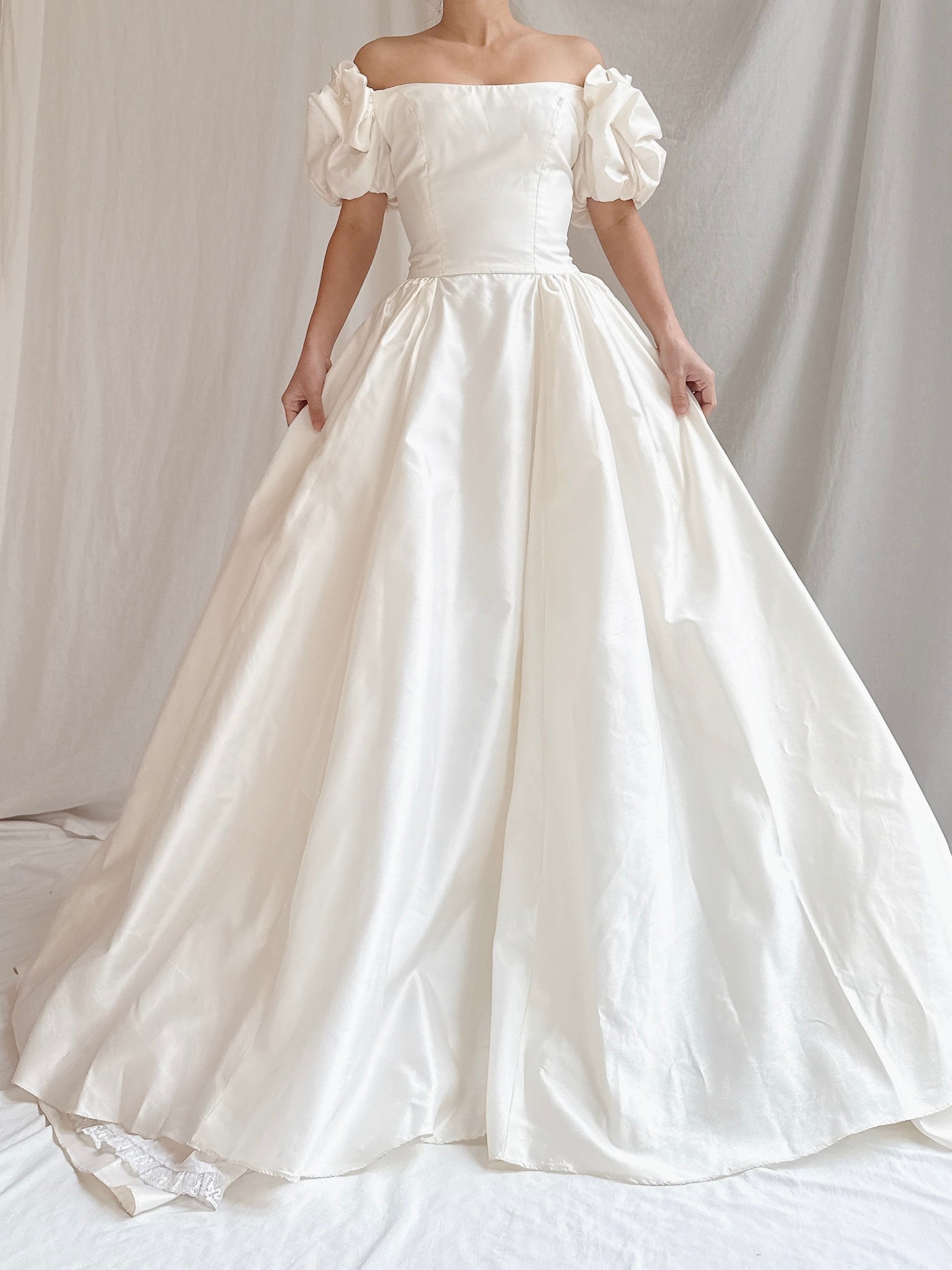 Vintage Silk Puff Sleeve Gown - XS