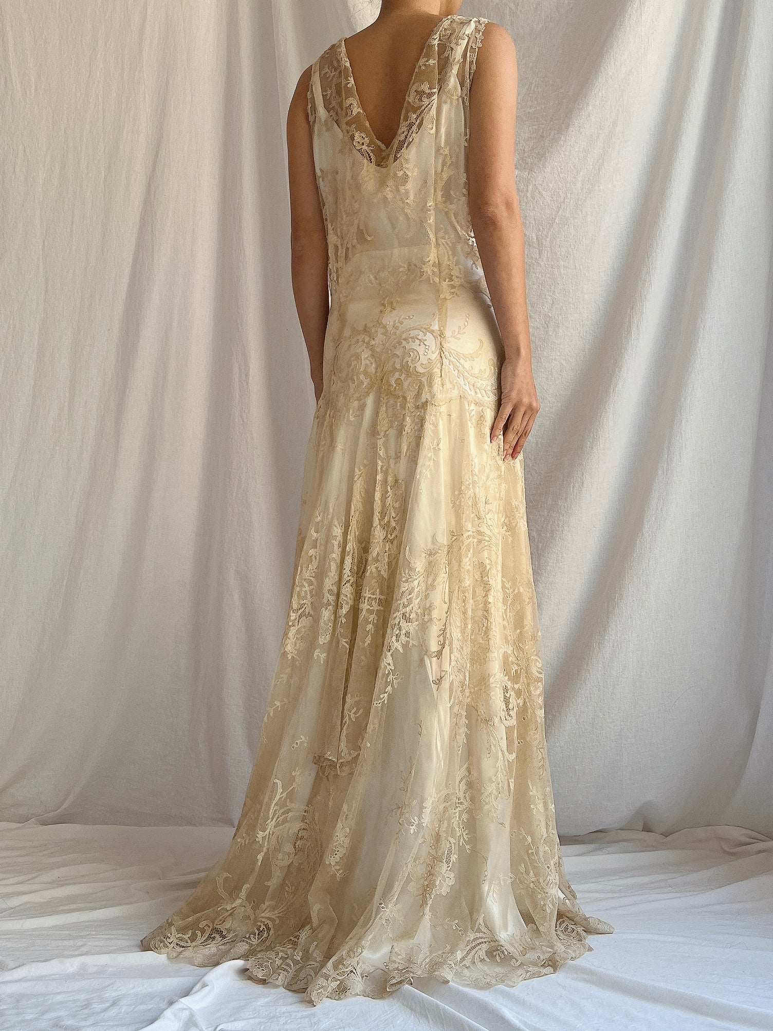 1930s Ecru Lace Gown with Slip - M