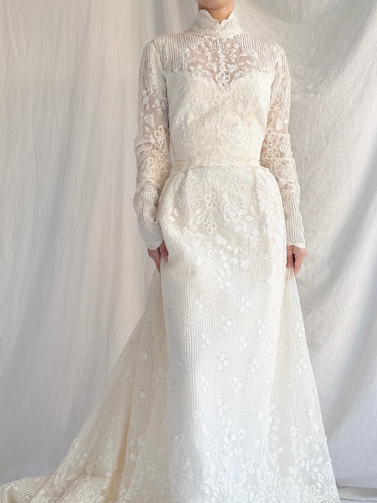 Vintage Embroidered Beaded Lace Gown - S