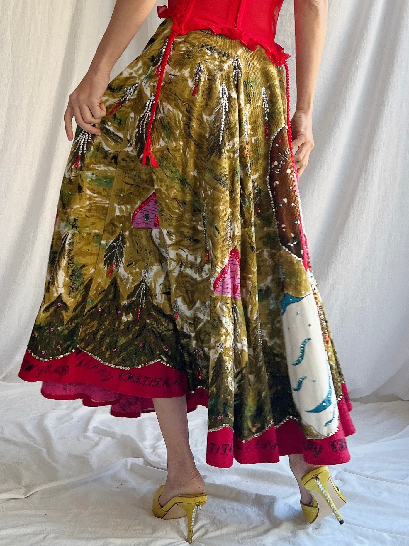 Vintage Embroidered Christmas Skirt - M