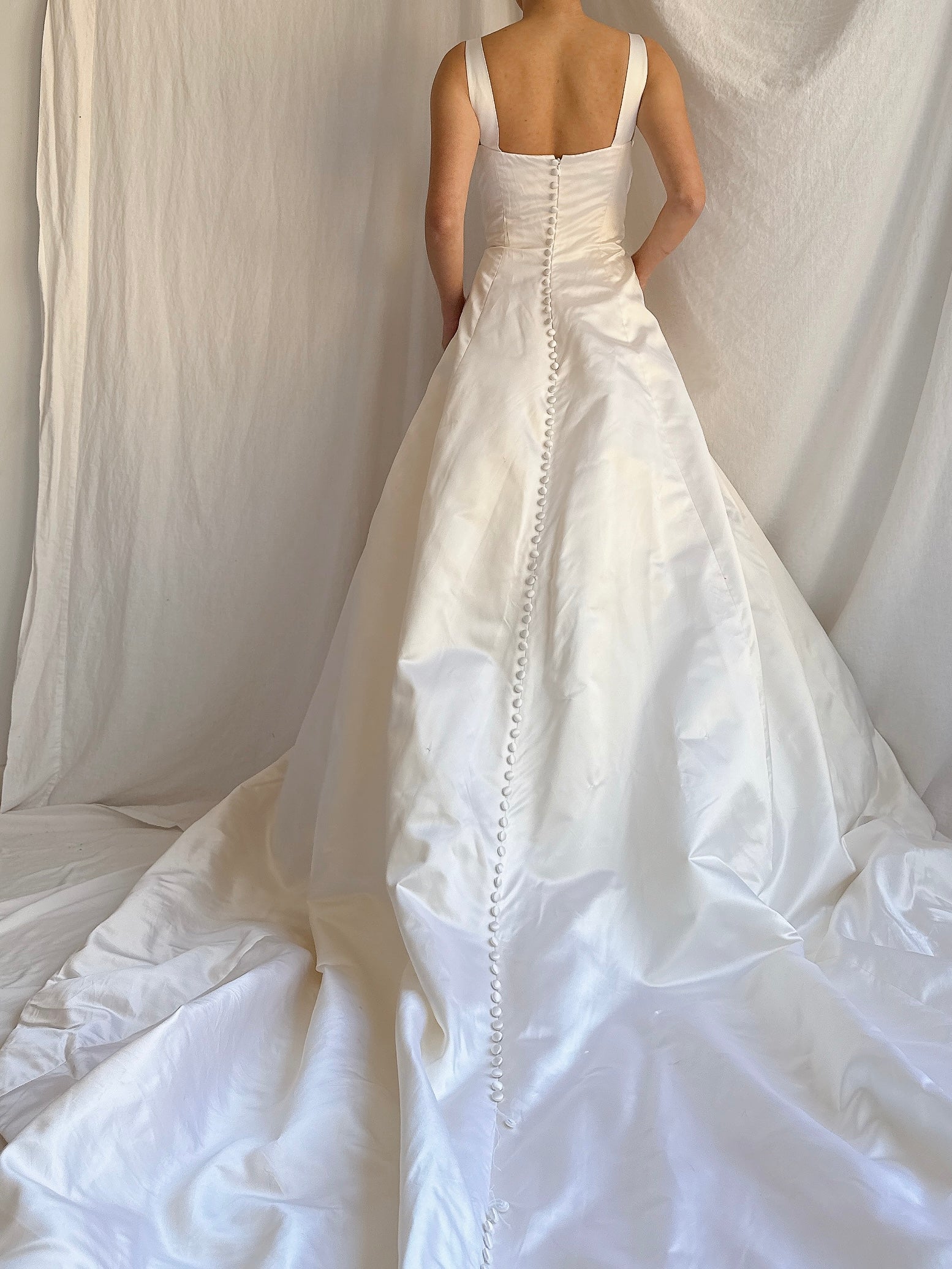 Vintage Silk Vera Wang Gown - L/US 12/14