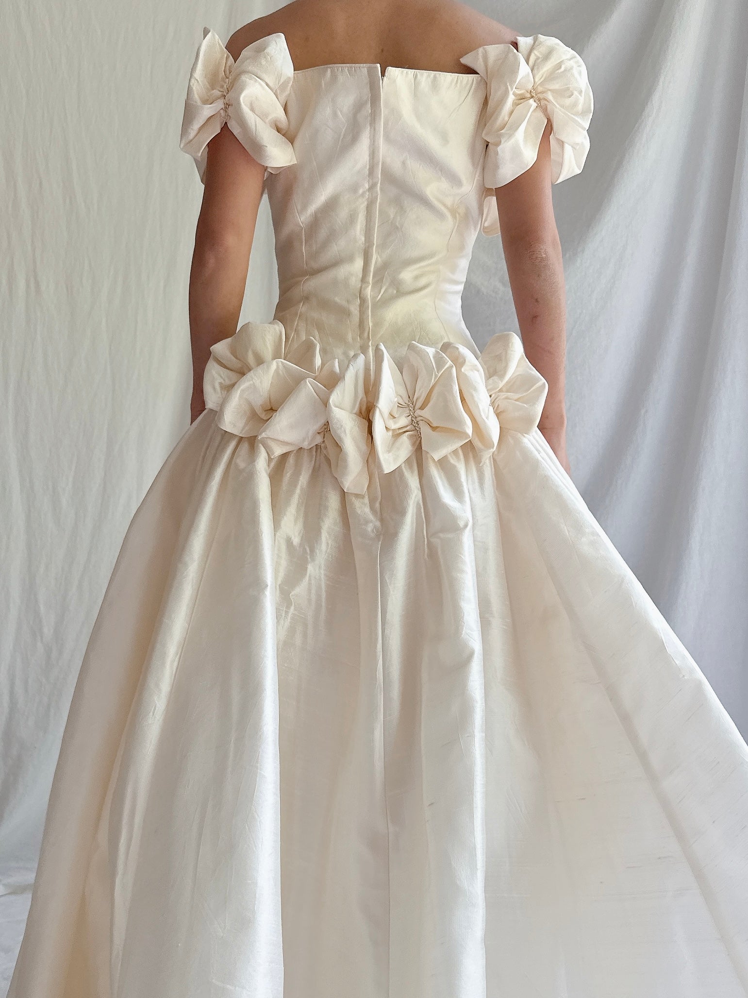 Vintage Silk Bow Sleeves Gown - S/M