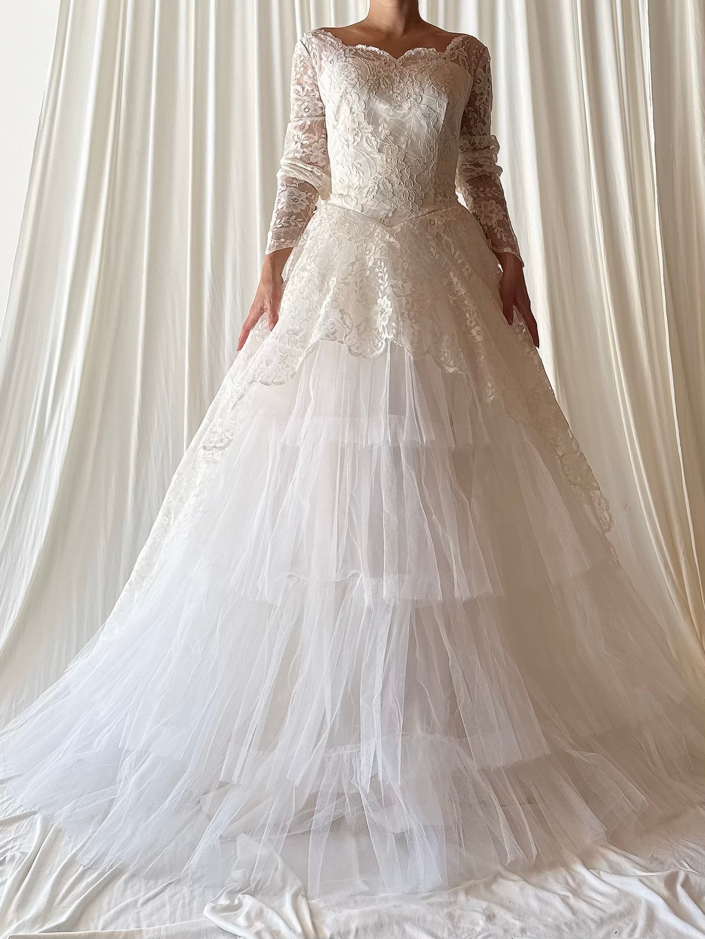 1950s Tulle Lace Gown - 4/6
