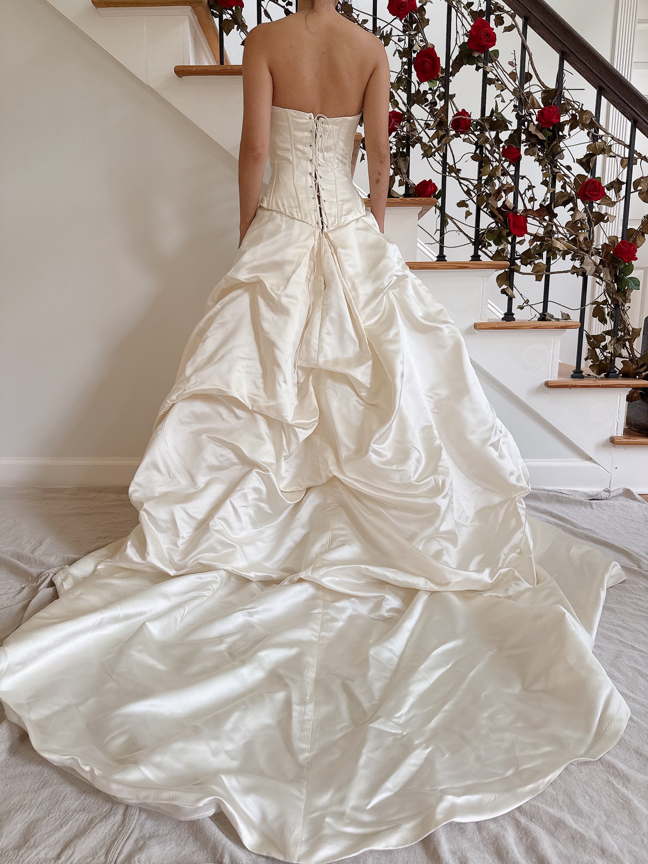00 Ines Di Santo Silk Gown - L