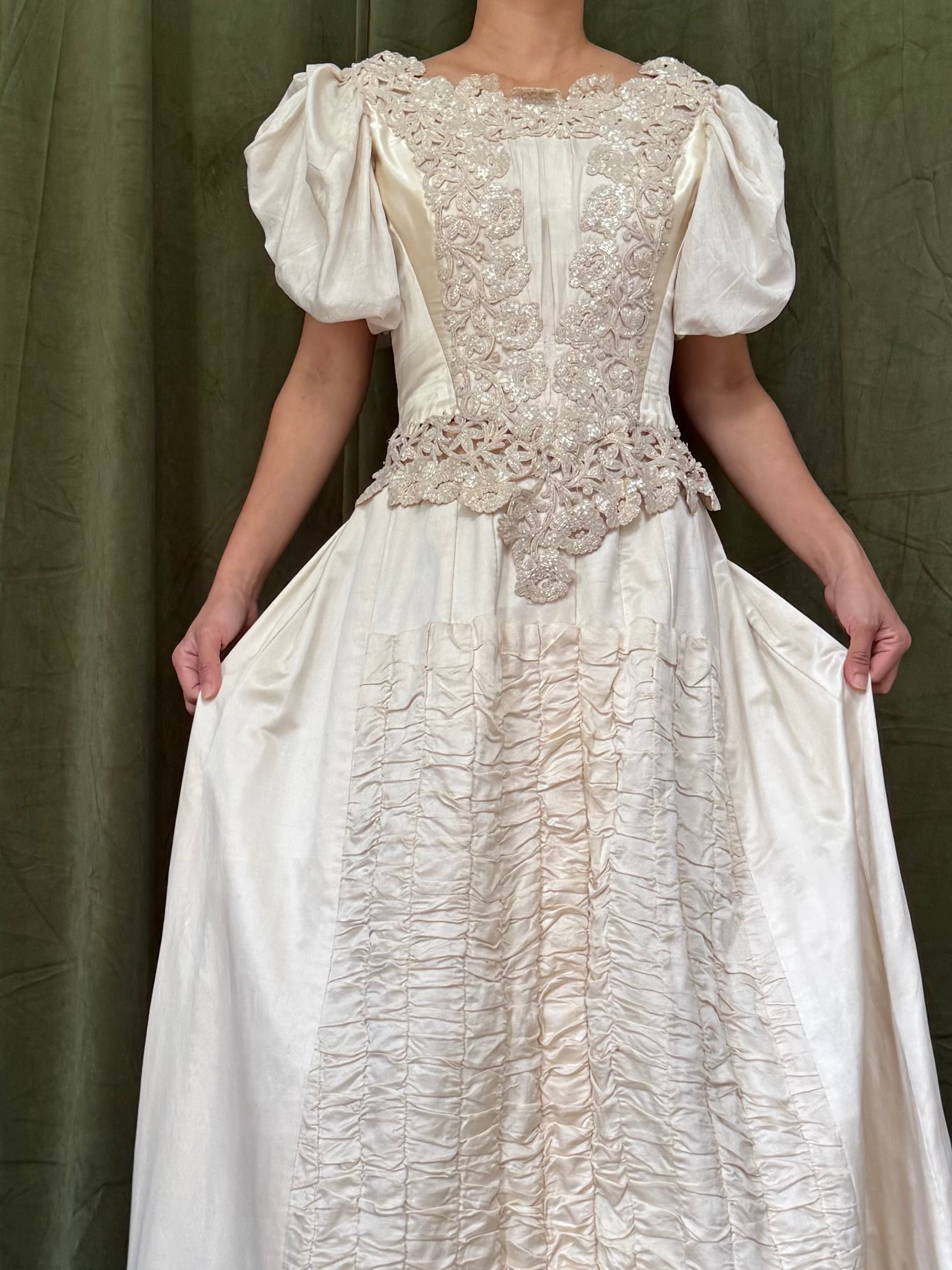 Antique Silk 2-Piece Ensemble - XS/S
