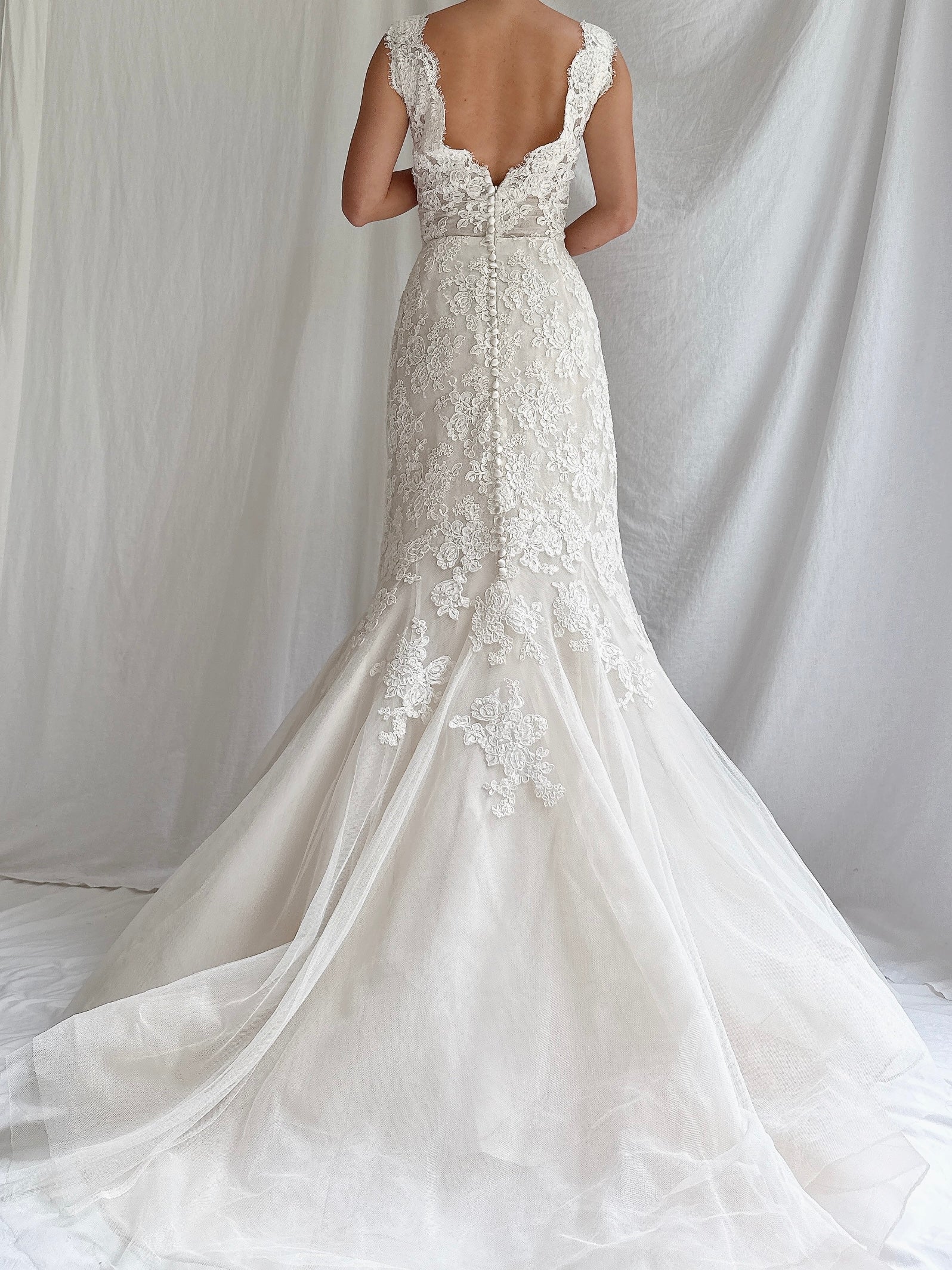Vintage Liancarlo Alencon Lace Gown - M/L 10
