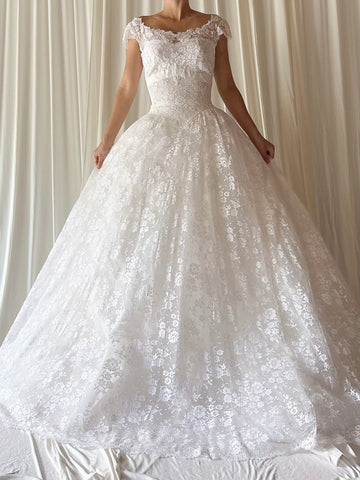 1950s Chantilly Lace Gown - S