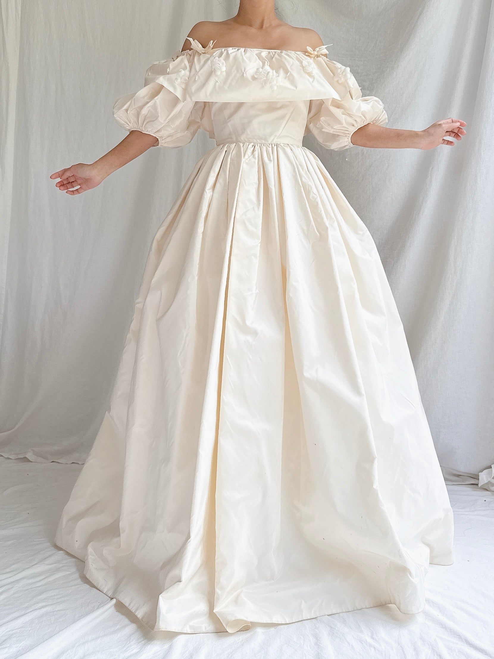 1980s Silk Taffeta Puff Sleeve Gown - XXS