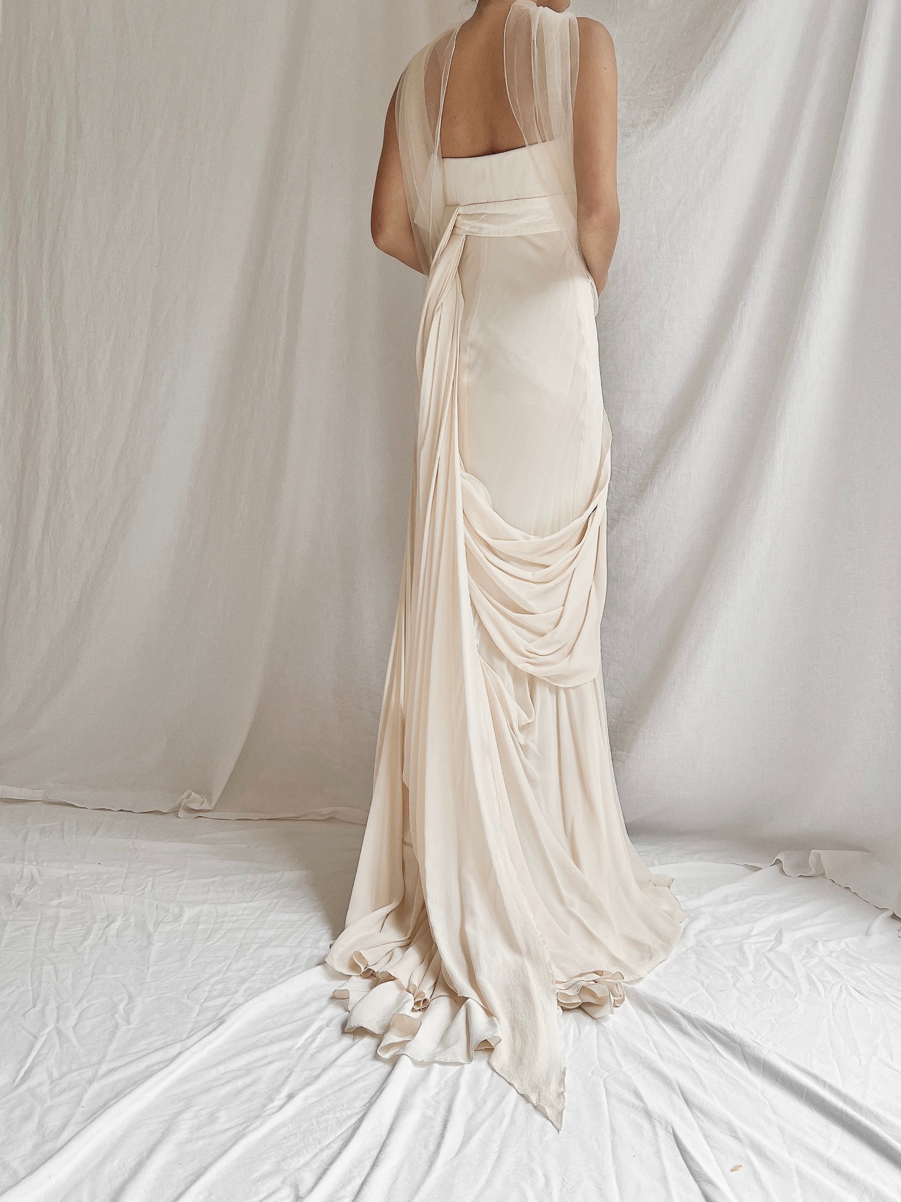 Vera Wang Strapless Silk Gown - XXS/0