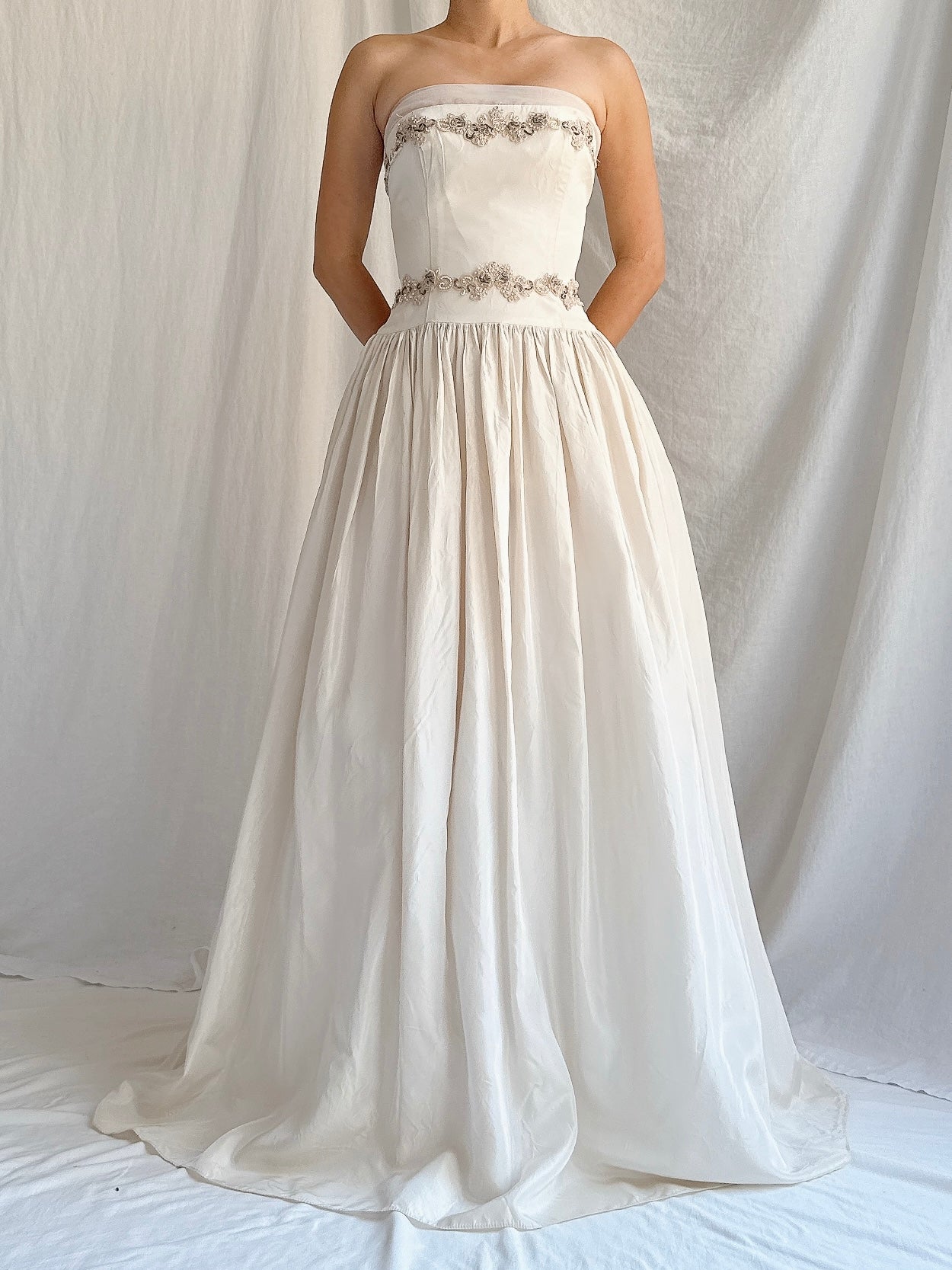 Vintage Cachet Oyster Dress - S/M 6