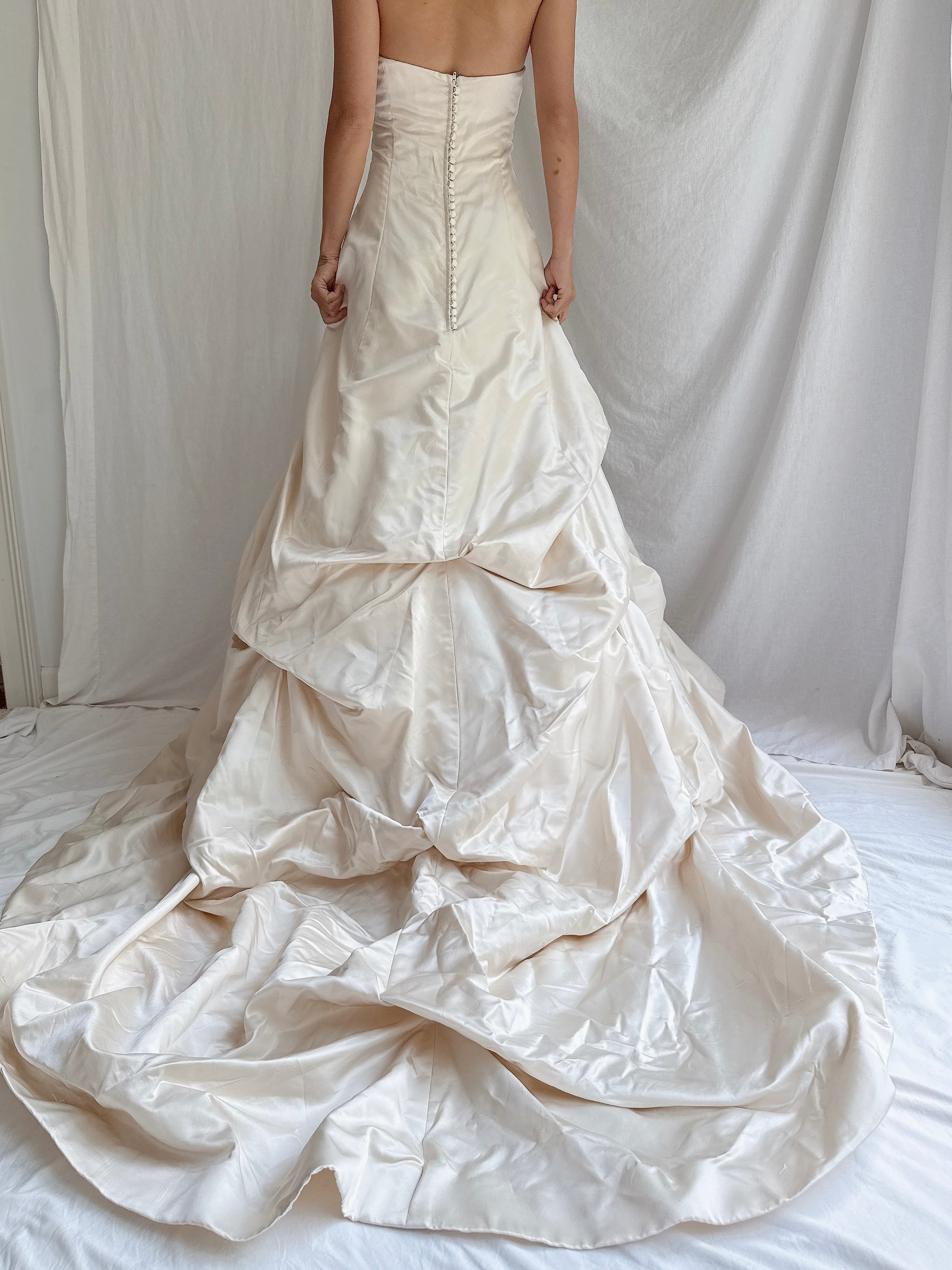 Vintage Alvina Valenta Couture Silk Draped Gown - L/10