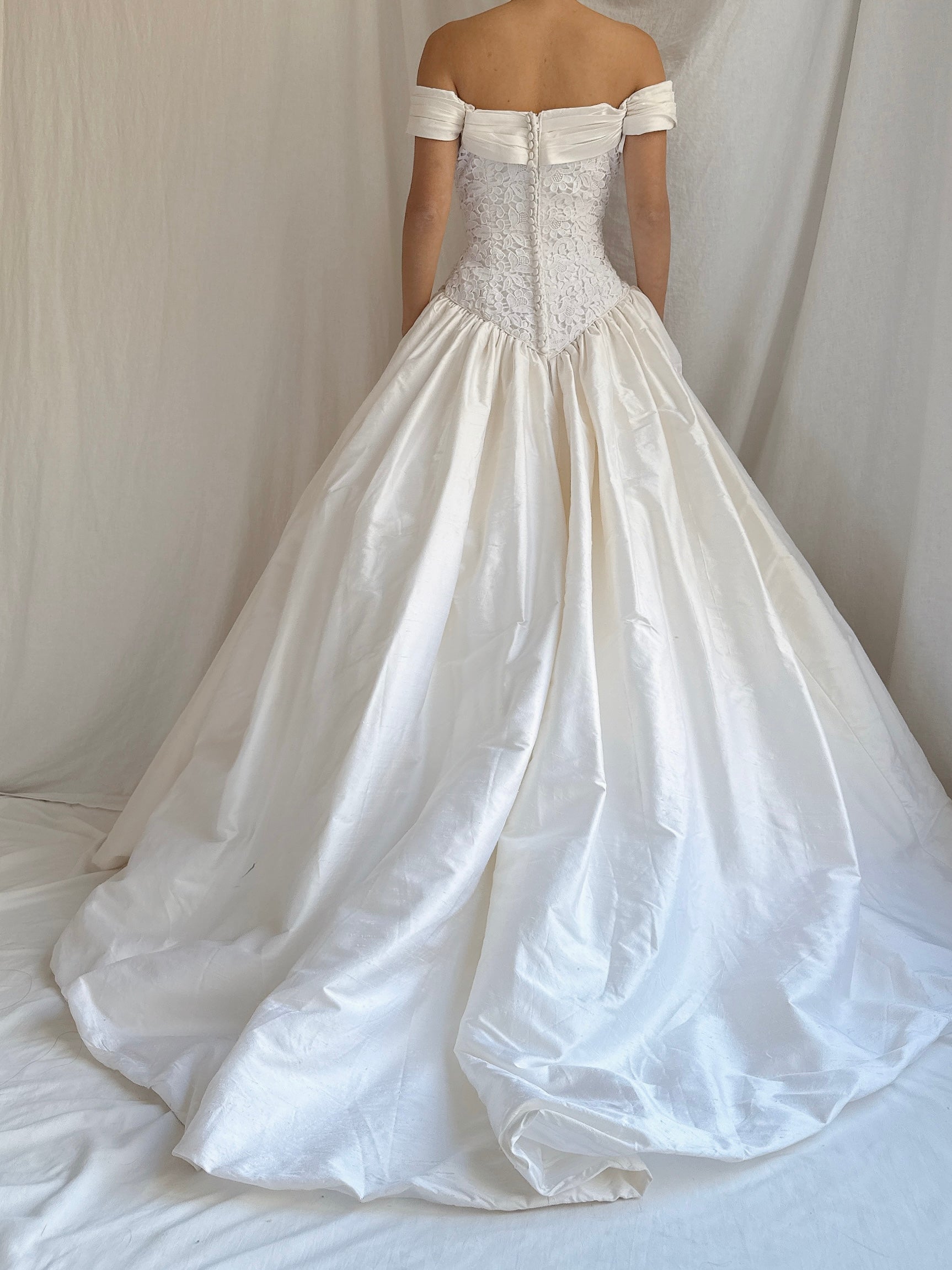 Vintage Off-the-Shoulder Gown - S