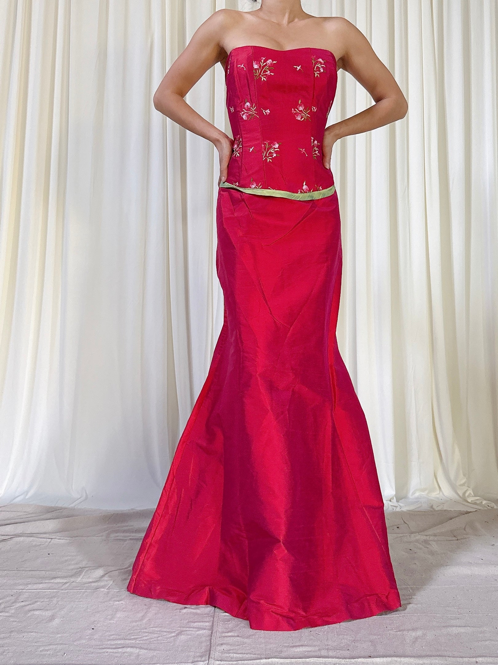 Vintage Claire Model 2 Piece Silk Set - Size 44