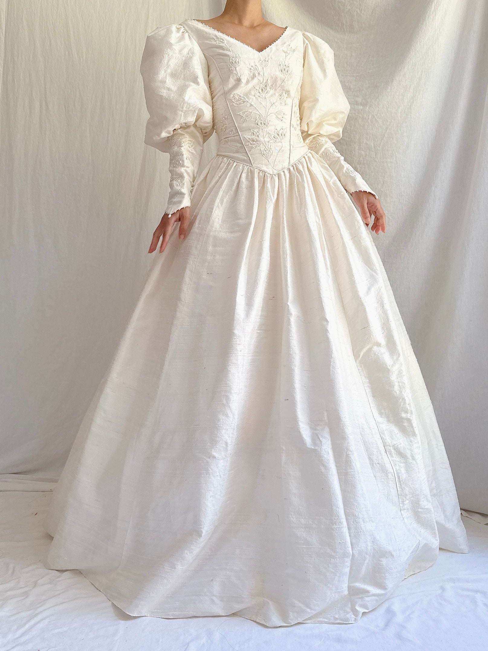 1980s Raw Silk Puff Sleeve Gown - 8/10