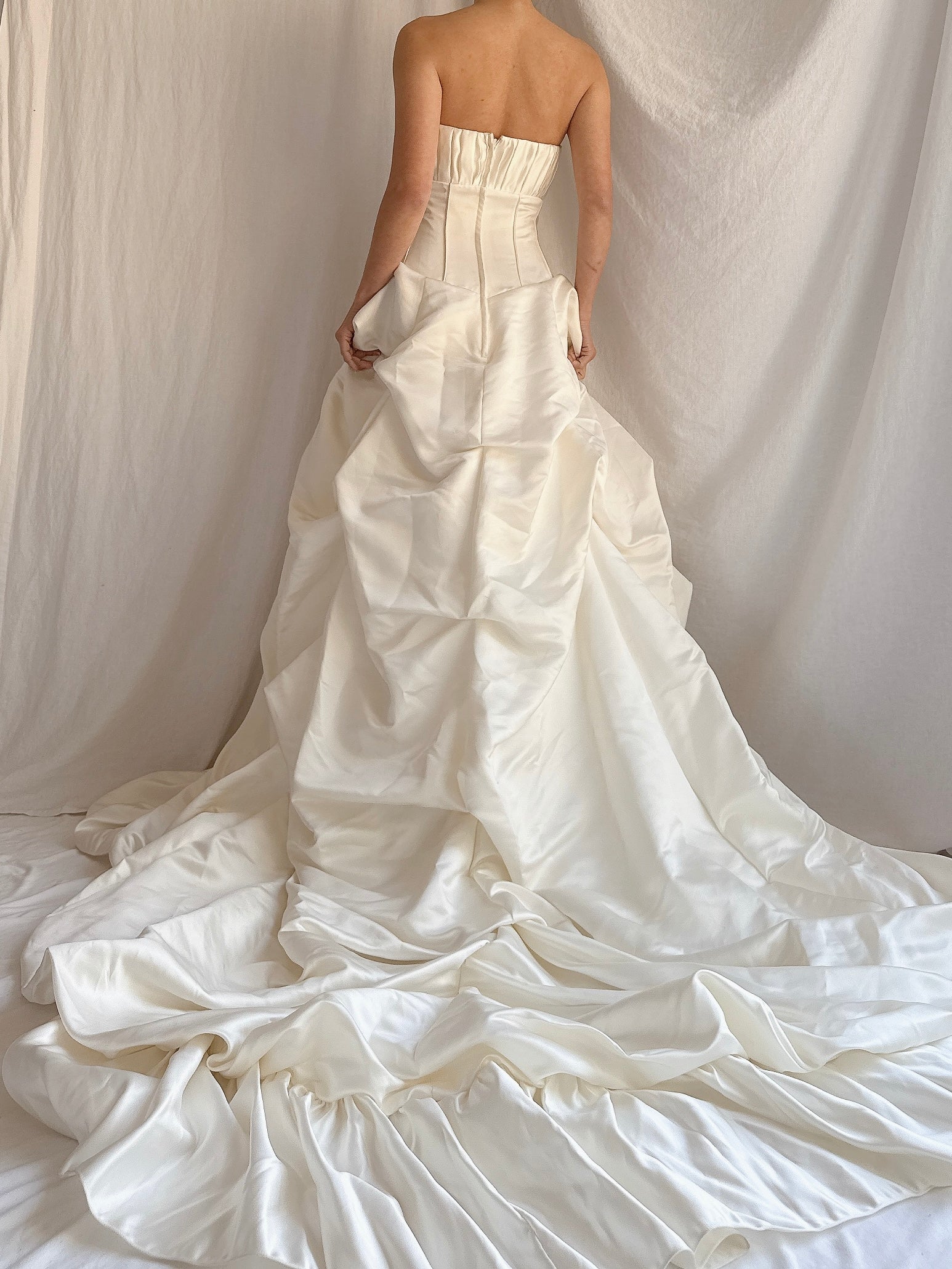 1990s Ivory Satin Ruche Gown - M/8