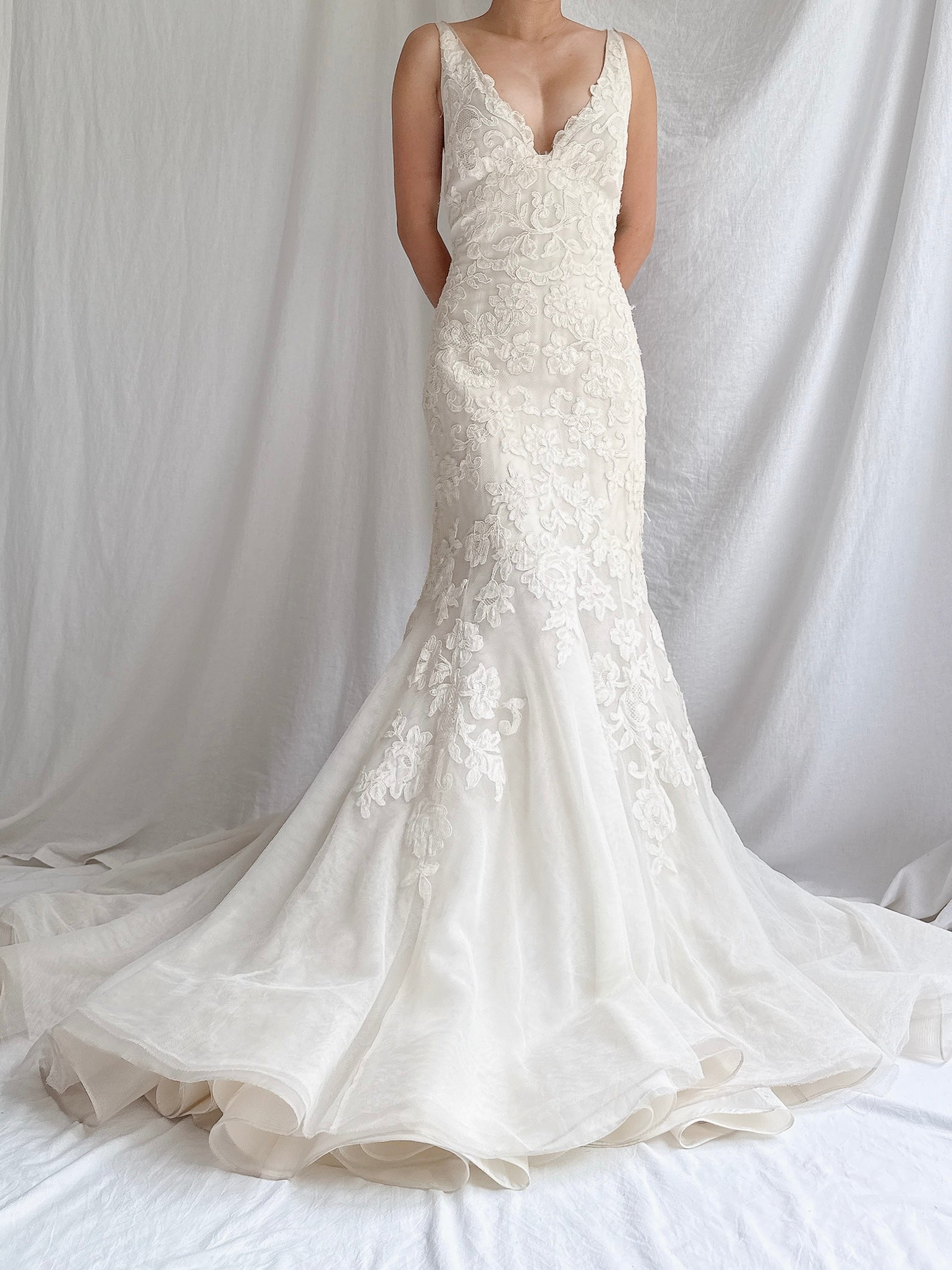 Vintage Liancarlo Couture Alencon Lace and Tulle Gown - S/6